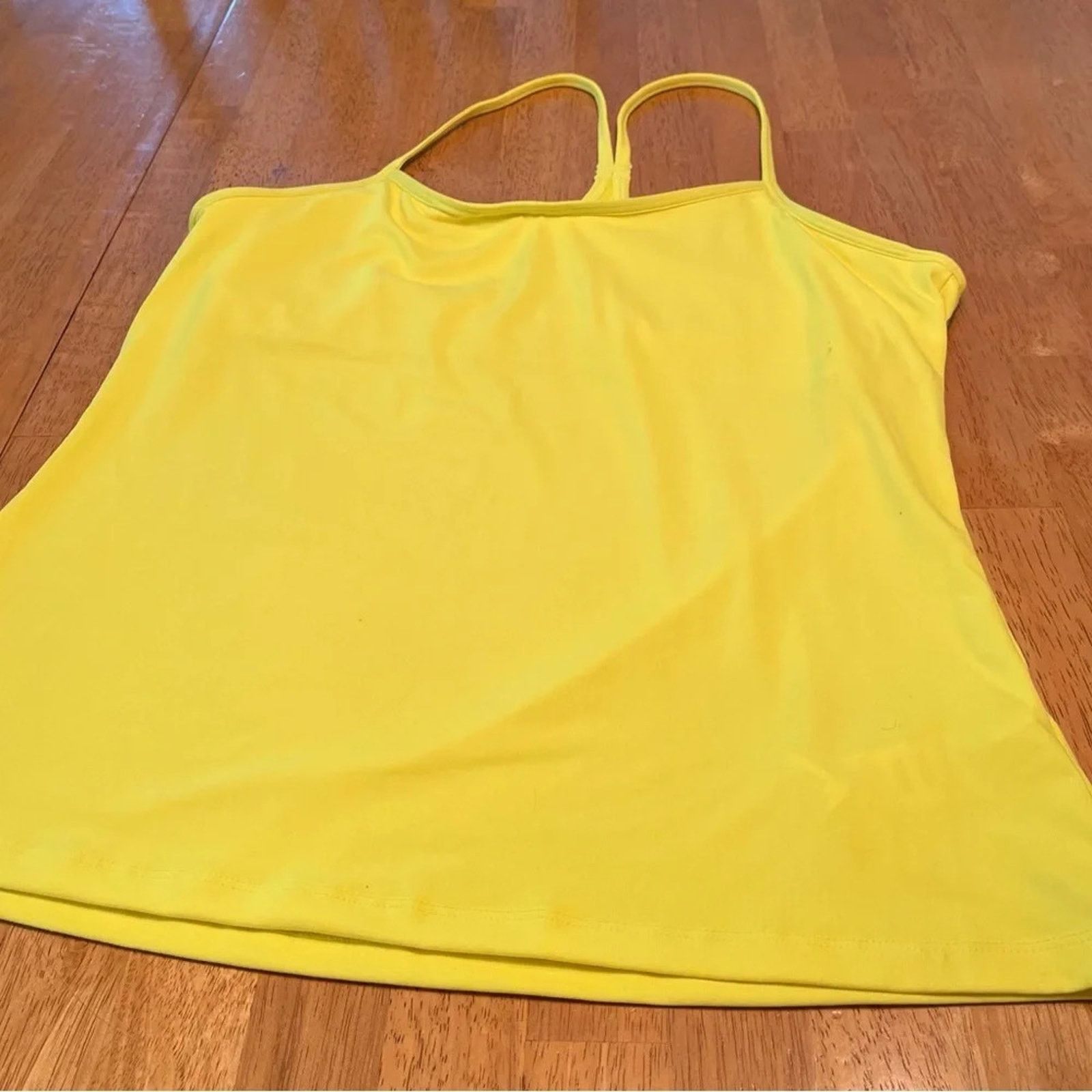 Fabletics Fabletics athletic top, size Medium Size M / US 6-8 / IT 42-44 - 1 Thumbnail