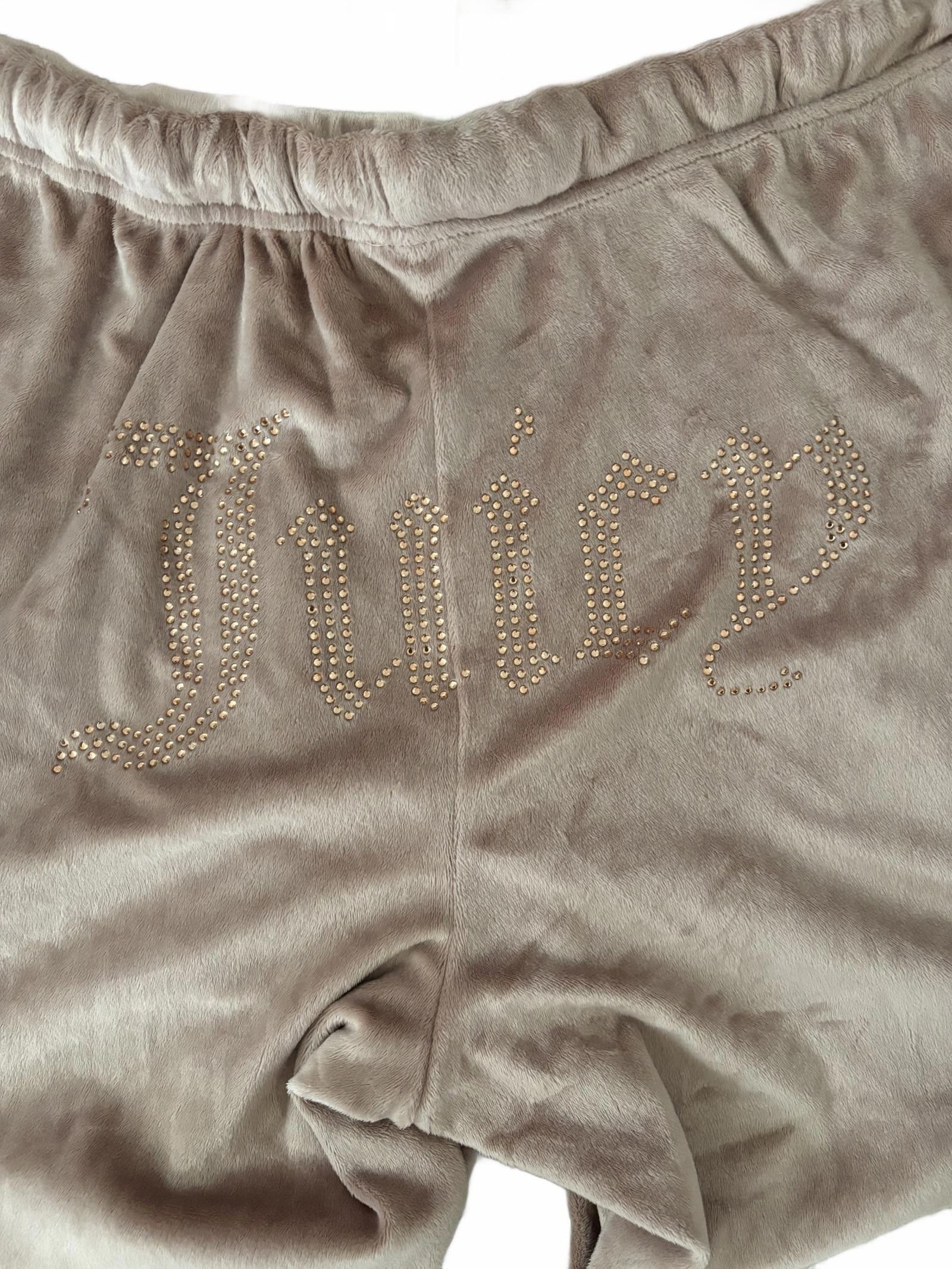 Juicy Couture Jeans NWOT Juicy Couture Velour Sweatpants - Pink with Rhinestones Size 28" / US 6 / IT 42 - 1 Thumbnail