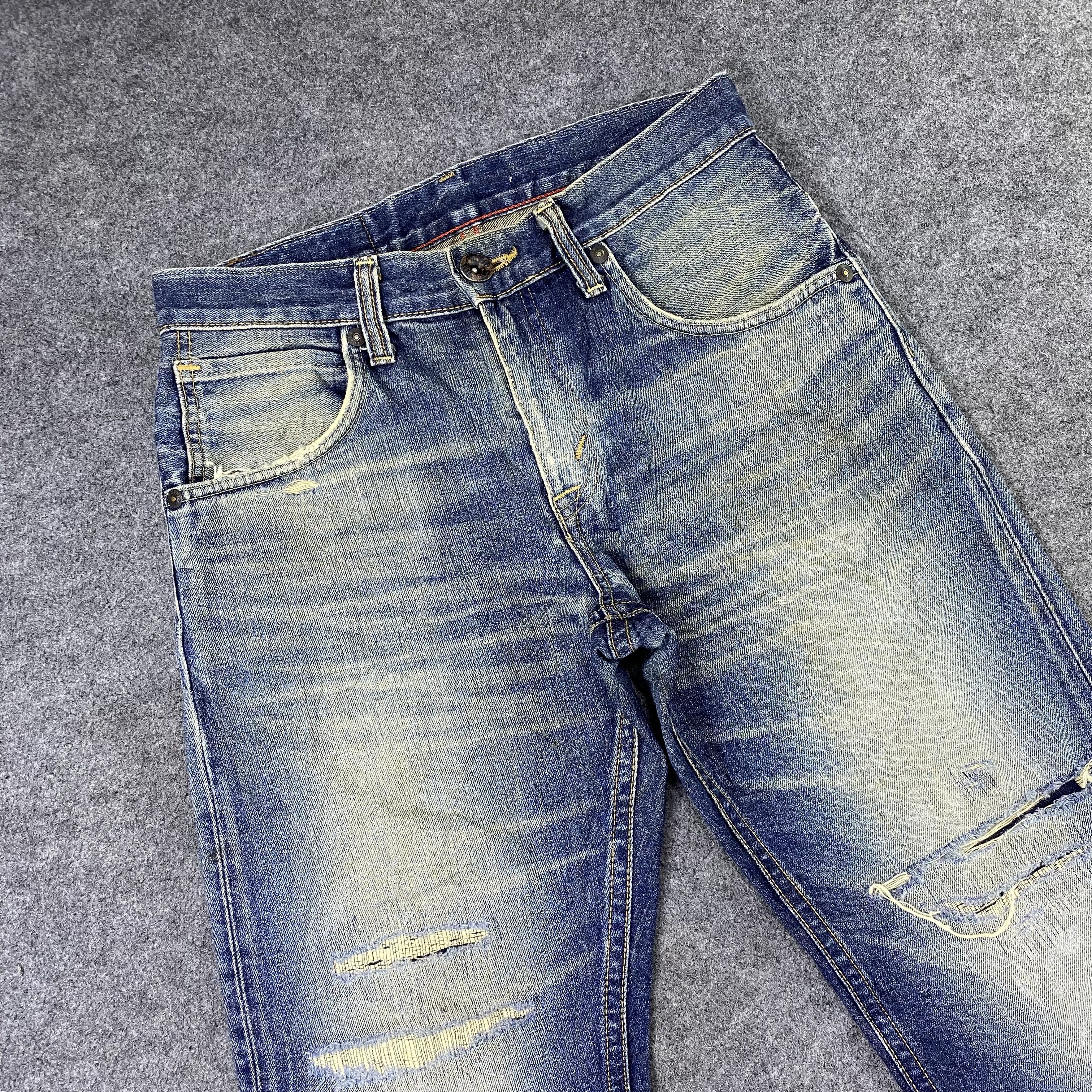 Edwin × Jean × Vintage Vintage Edwin EX404 Distressed Blue Wash Jeans - J1156 Size US 32 / EU 48 - 5 Thumbnail