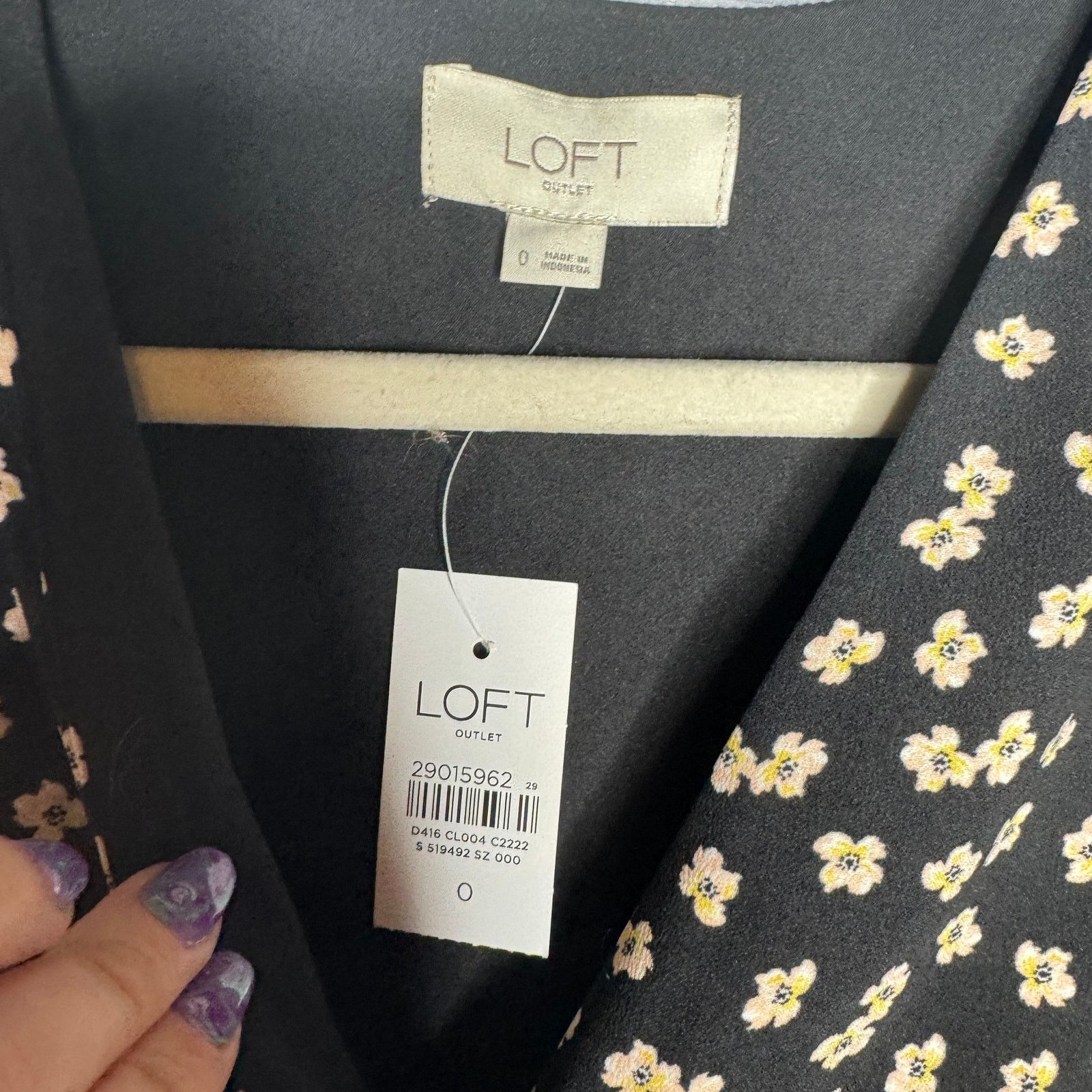 Ann Taylor LOFT Outlet Black Floral Wrap Dress Women’s Size 0 NWT Size XS / US 0-2 / IT 36-38 - 3 Thumbnail
