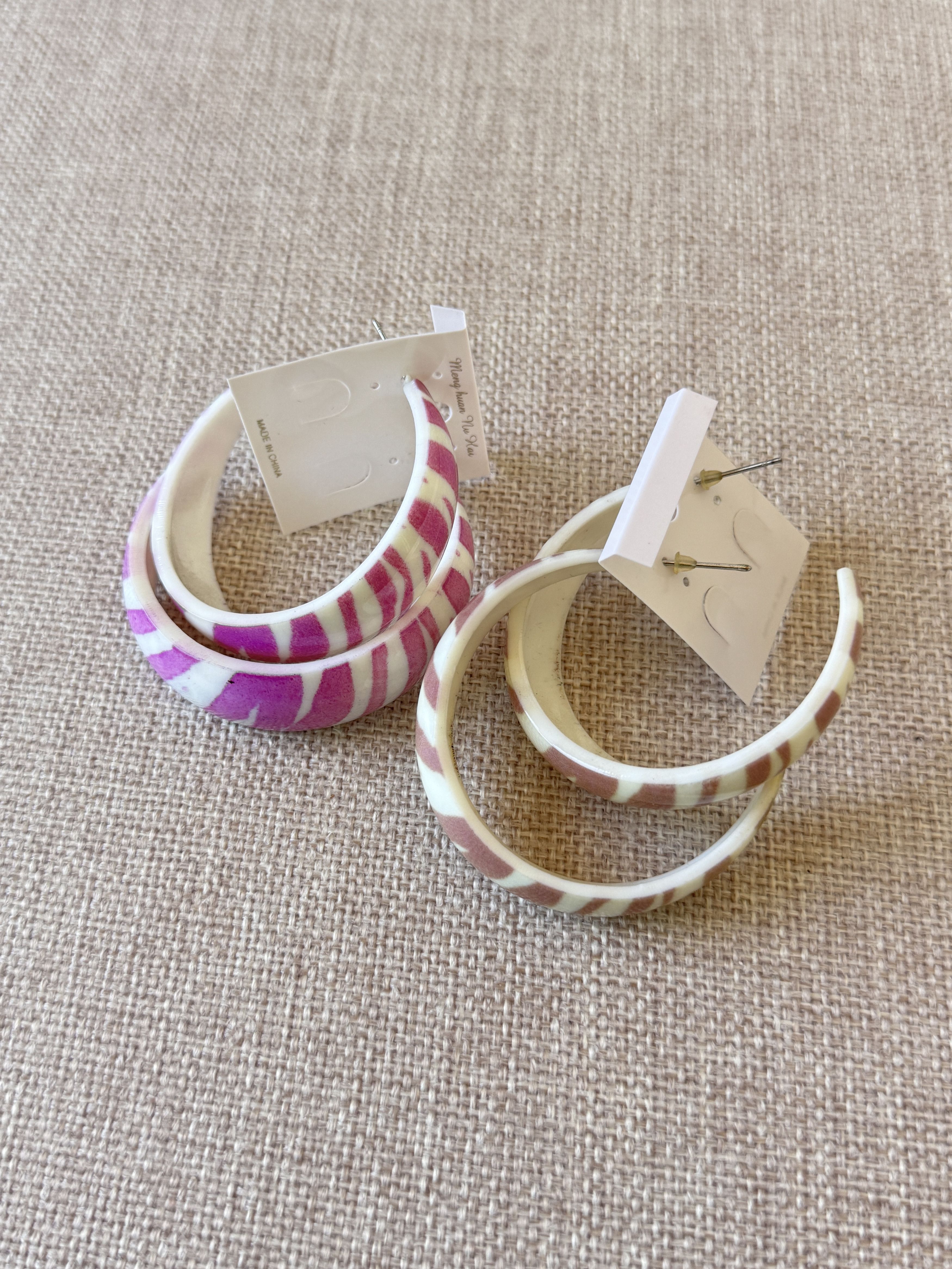 Other Pink White Striped Chunky Hoop Earrings Size ONE SIZE - 4 Thumbnail