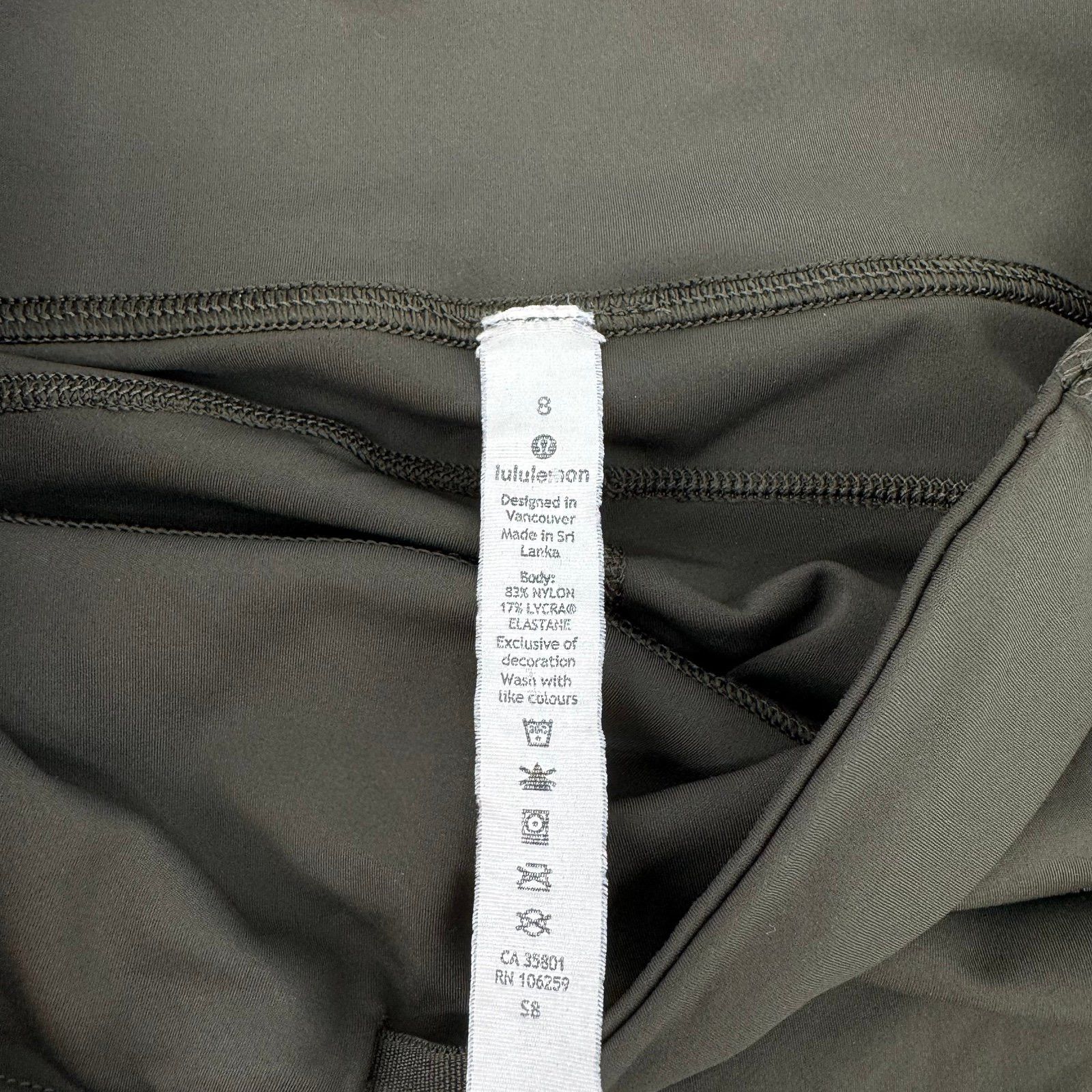 Lululemon Lululemon Green Khaki leggings Sz. 8 Size 30" / US 8 / IT 44 - 2 Thumbnail