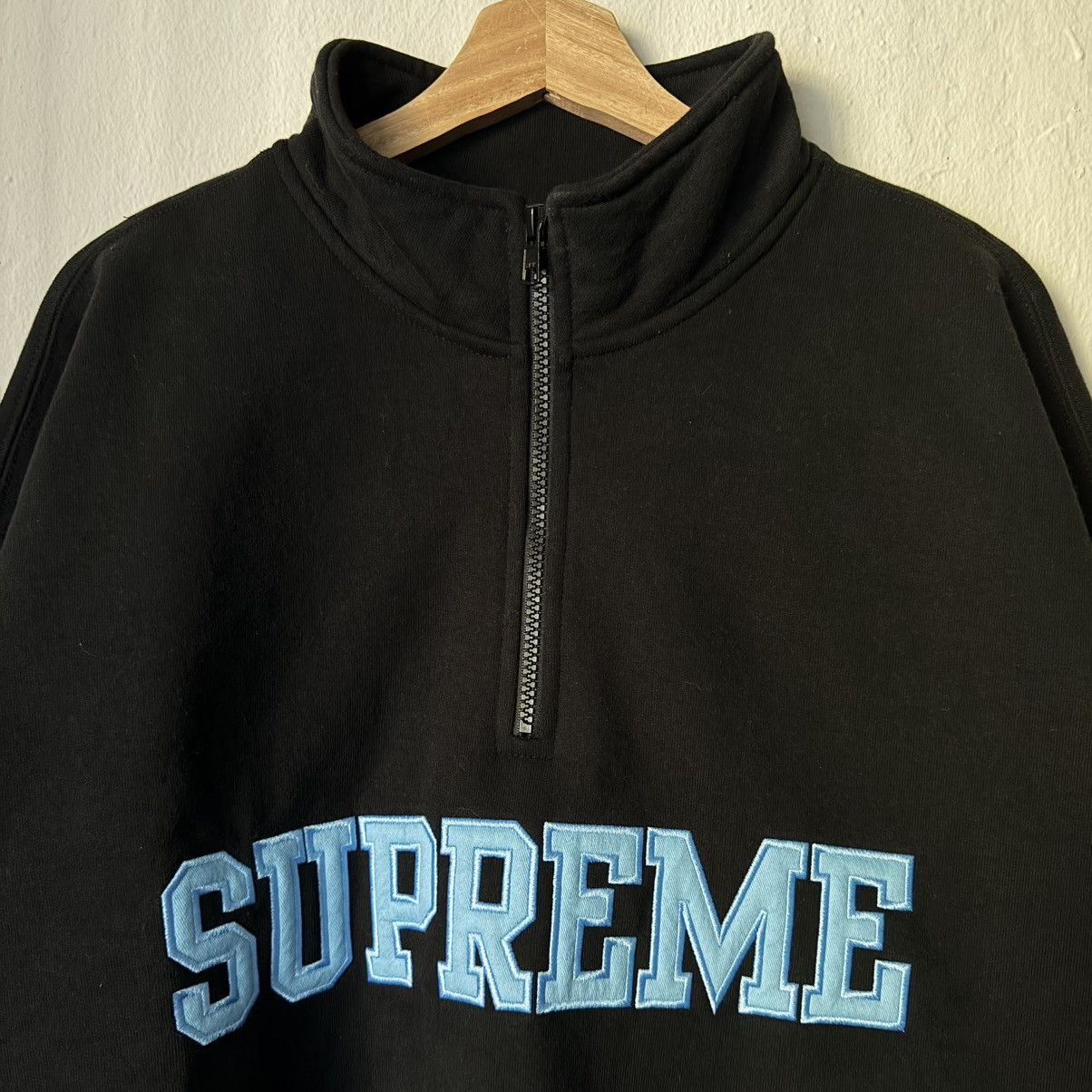 Supreme Supreme FW24 Collegiate Half Zip Pullover Size XXL Size US XXL / EU 58 / 5 - 2 Thumbnail