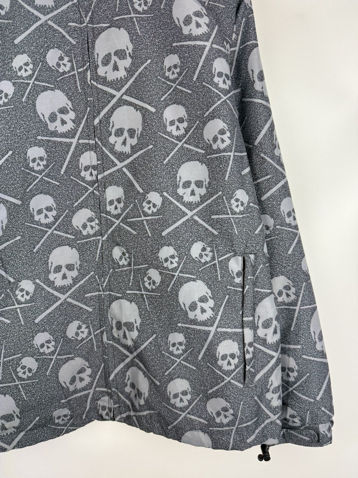C1RCA Circa Skateboarding Y2K Skull Overprinted Hooded Windbreaker Size US M / EU 48-50 / 2 - 6 Thumbnail