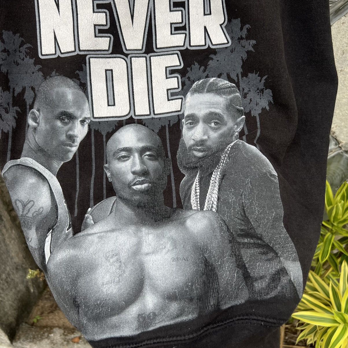 Other “LEGENDS NEVER DIE GRAPHIC HOODIE – KOBE TUPAC NIPSEY” Size US XL / EU 56 / 4 - 17 Thumbnail