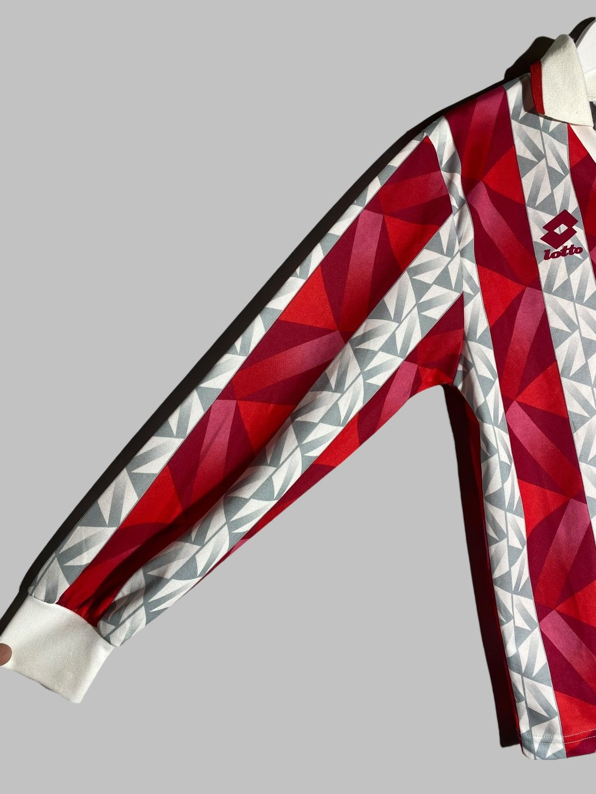 Vintage 🔥 90s LOTTO CALCIO ITALIA GEOMETRIC JERSEY AC MILAN VIBES Size US XS / EU 42 / 0 - 7 Thumbnail