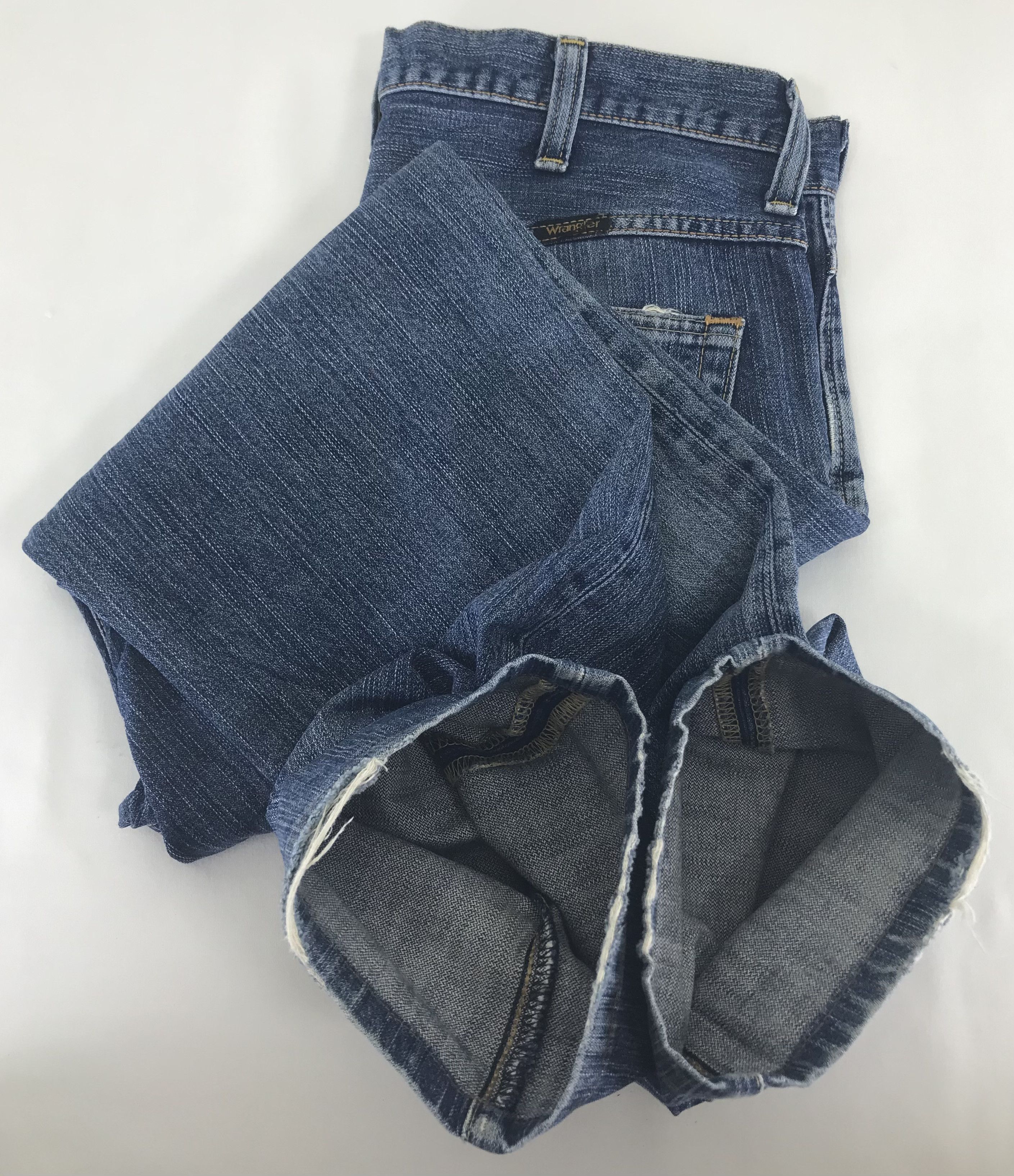 Wrangler Vintage Wrangler Blue Wash Distressed Jeans Size US 34 / EU 50 - 12 Thumbnail