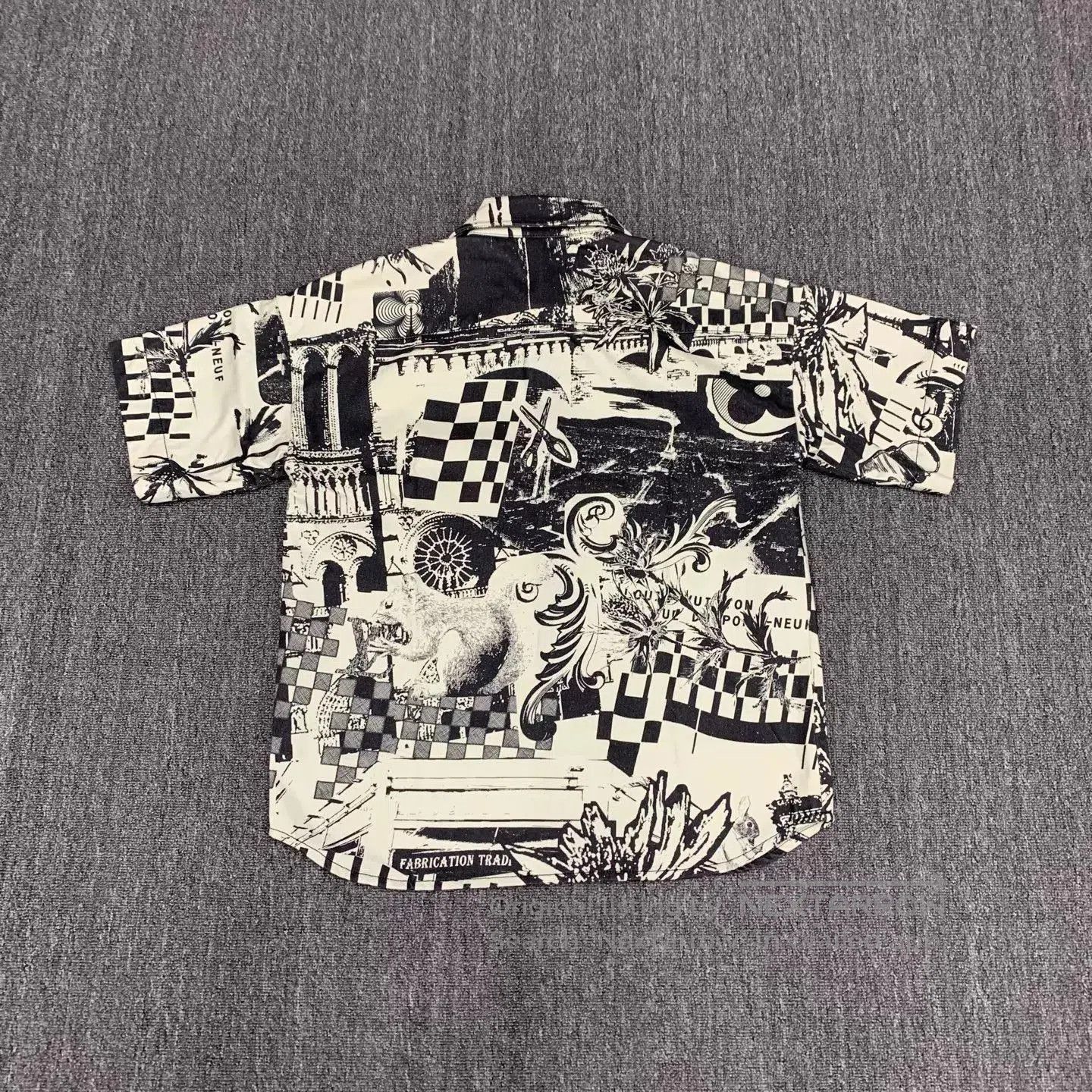 Louis Vuitton Multi-Print Short Sleeve Button-Up Shirt. Size US XS / EU 42 / 0 - 2 Thumbnail