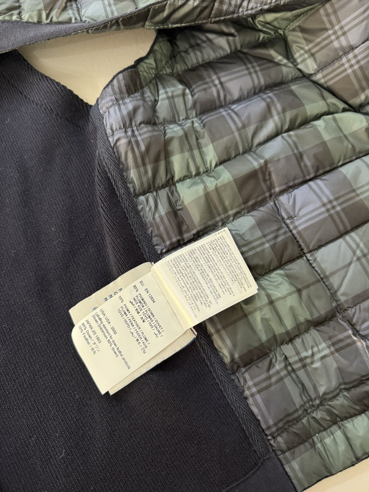 Moncler Moncler gilet for mens Size US S / EU 44-46 / 1 - 6 Thumbnail