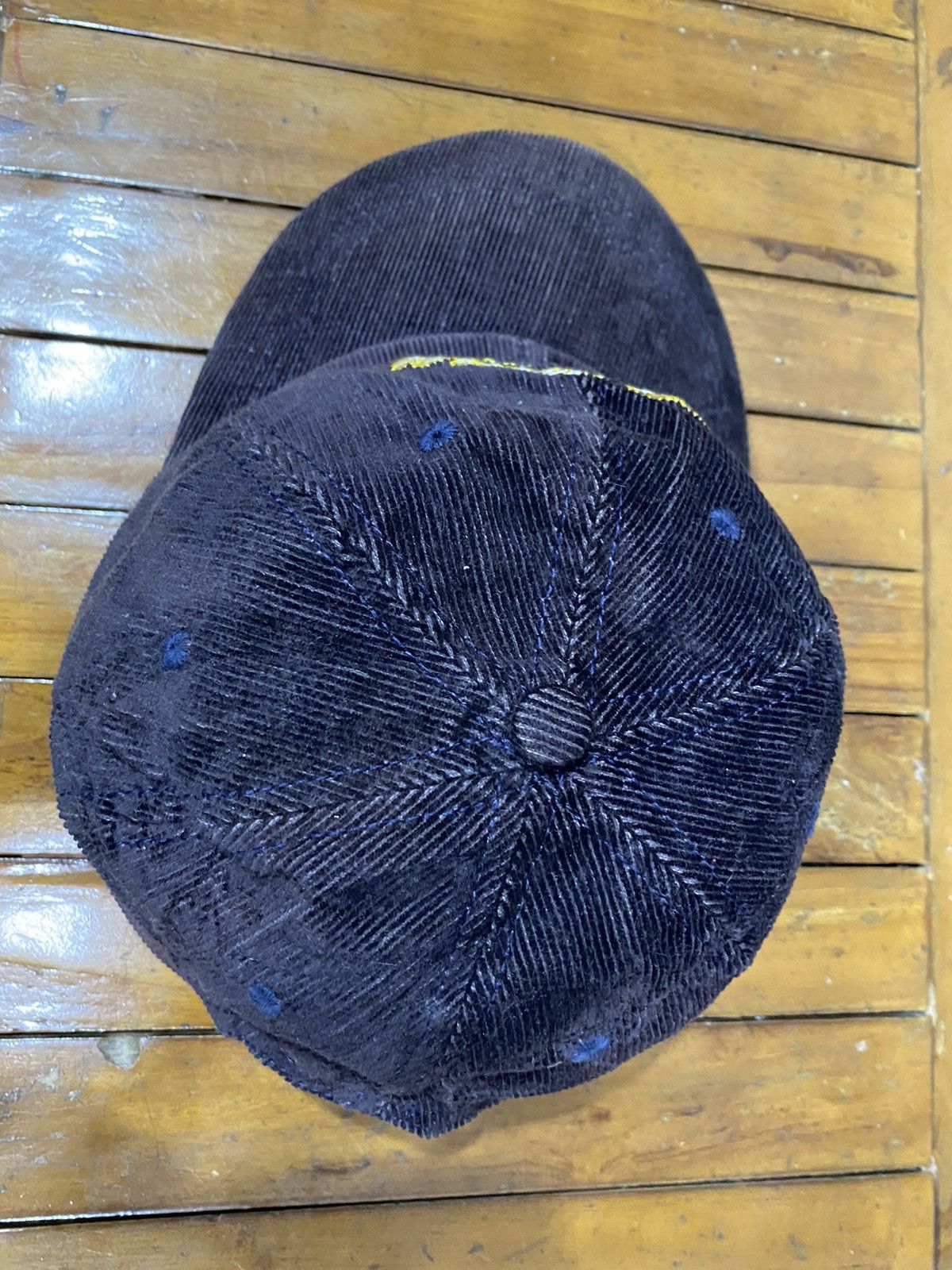 Tommy Hilfiger × Vintage Vintage TOMMY HILFIGER Velvet Snap Cap Adustable Size ONE SIZE - 5 Thumbnail