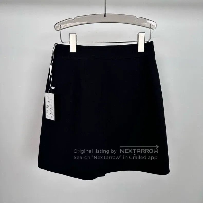 Hermes Hermes black studded wool half skirt Size 24" / US 00 / IT 34 - 3 Thumbnail