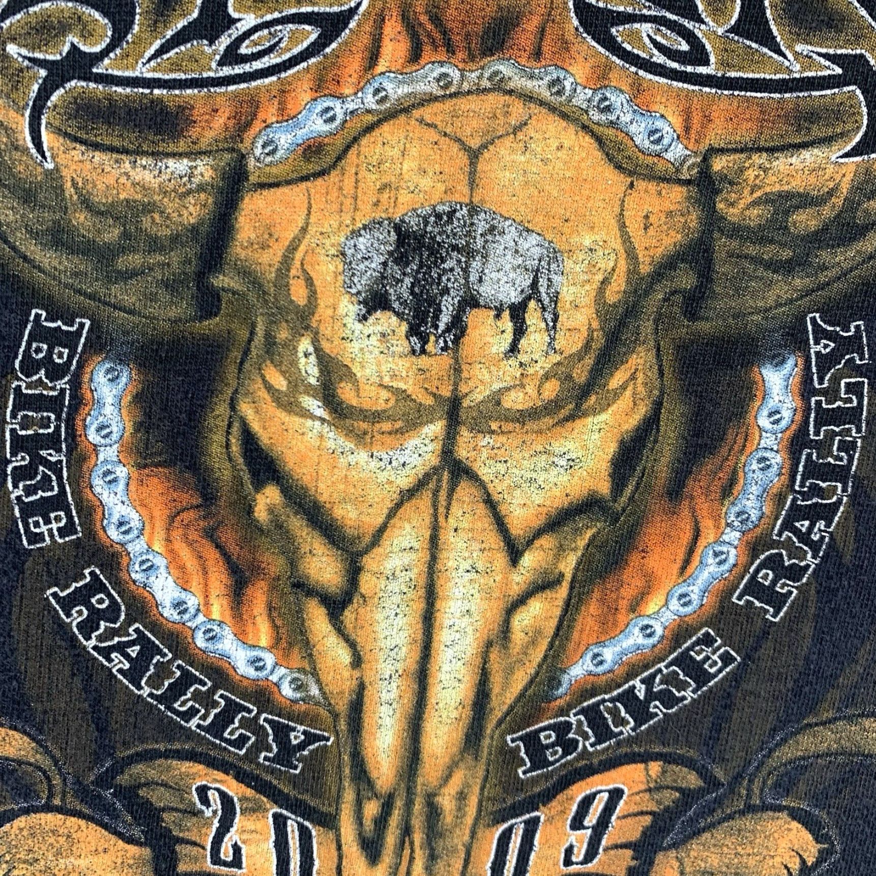 Gildan Mens Biker T Shirt Oversized Medium Sturgis 09 Sun Faded Black Tribal Fire Bison Size US M / EU 48-50 / 2 - 7 Thumbnail