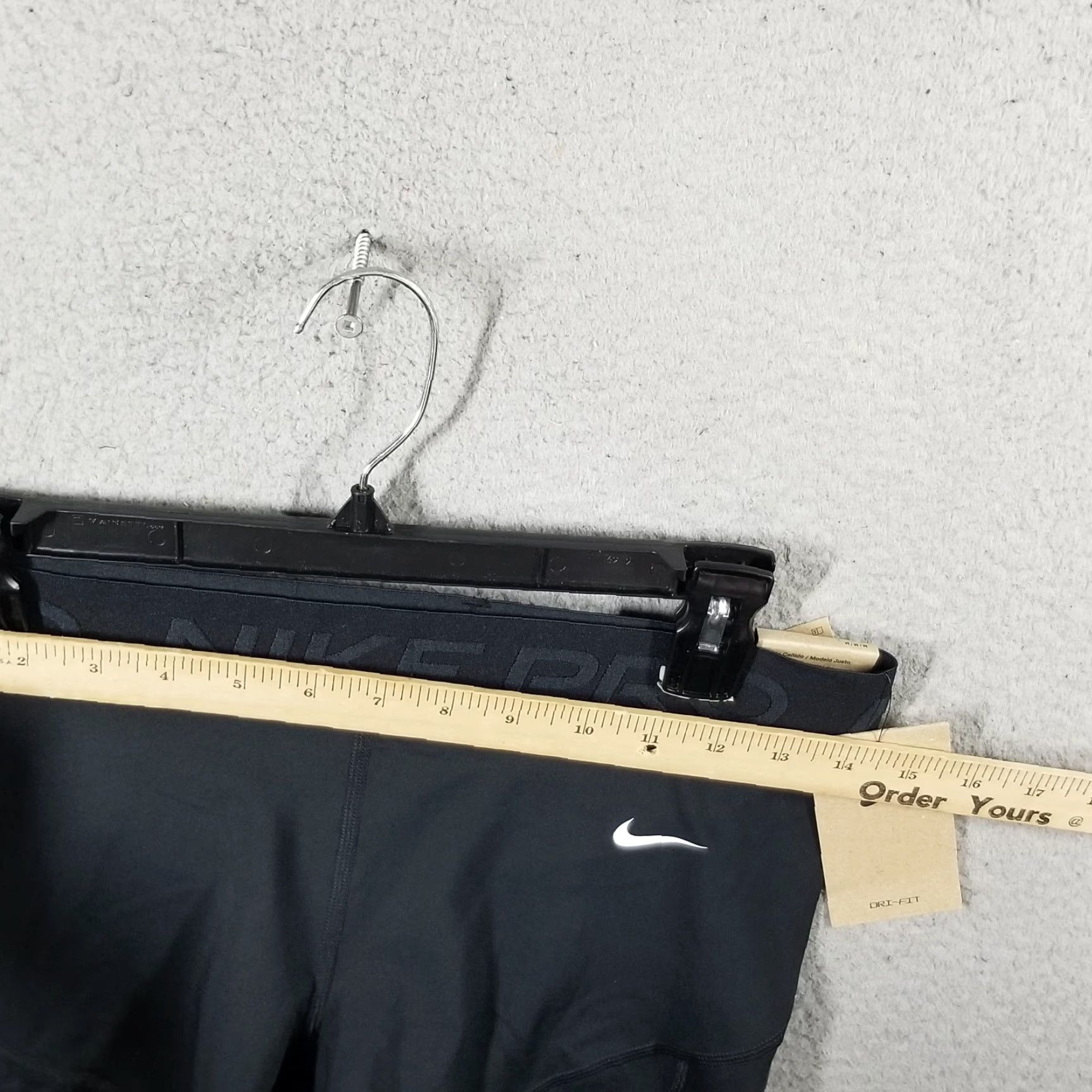 Nike Nike Pro Women's Mid-Rise 3" Shorts Medium Black FN3136-010 Pro Nike shorts Rise Mid 3" Women's Medium Black FN3136-010 Size 32" / US 10 / IT 46 - 2 Thumbnail