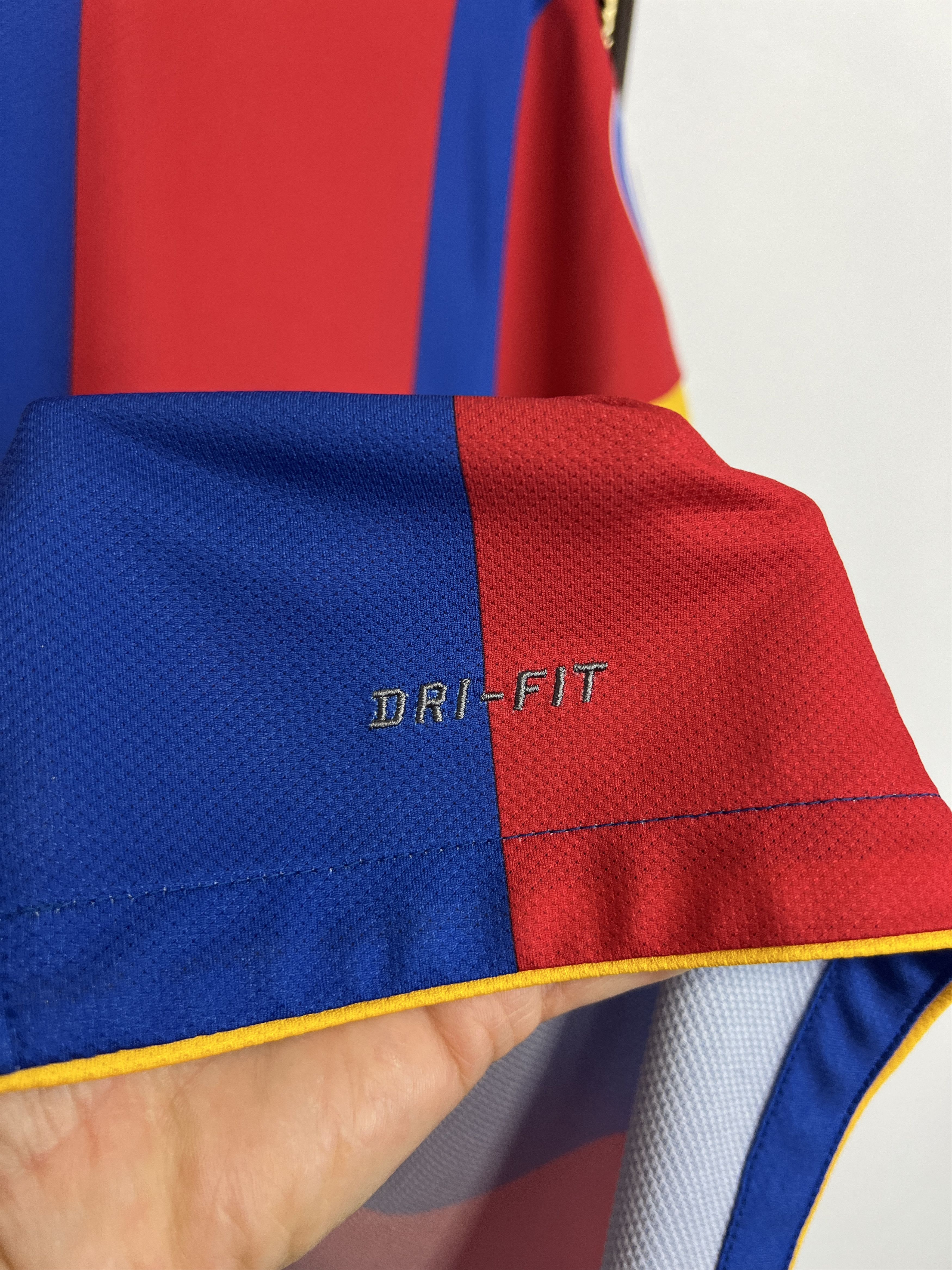 Nike Basel 1893 Home football shirt Soccer Jersey Trikot Rare Size US M / EU 48-50 / 2 - 6 Thumbnail