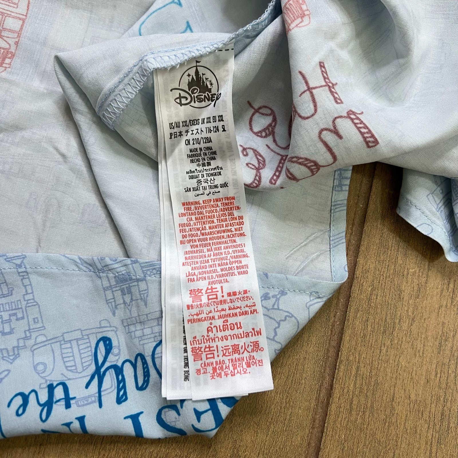Disney Disney Parks London Mickey Phone Booth Shirt XXL England Size US XXL / EU 58 / 5 - 10 Thumbnail