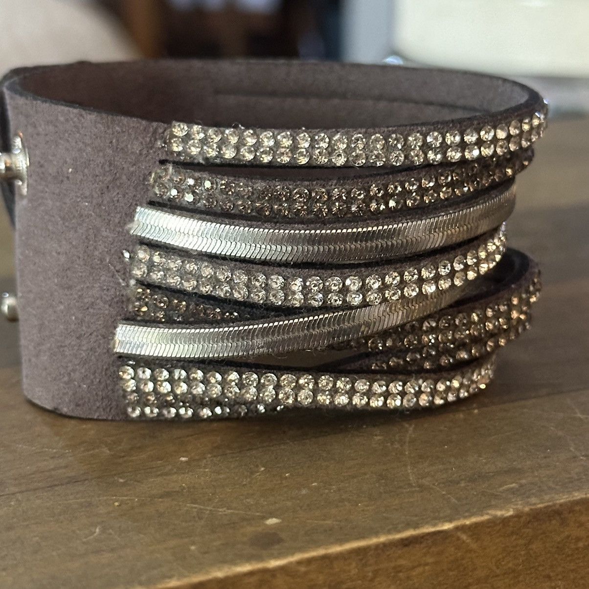 Other Rhinestone multi strand suede bracelet Size ONE SIZE - 7 Thumbnail