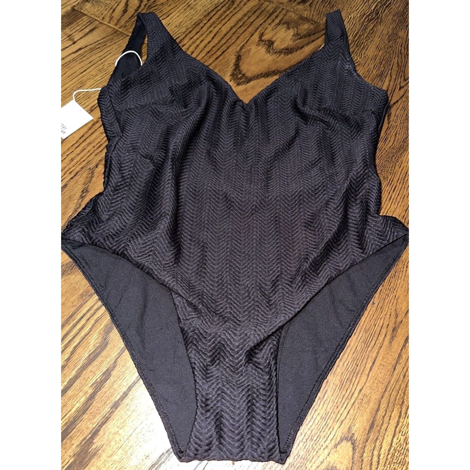 Vintage Monday Swimwear One Piece Swimsuit Women V Black Chevron NEW Size ONE SIZE - 2 Thumbnail