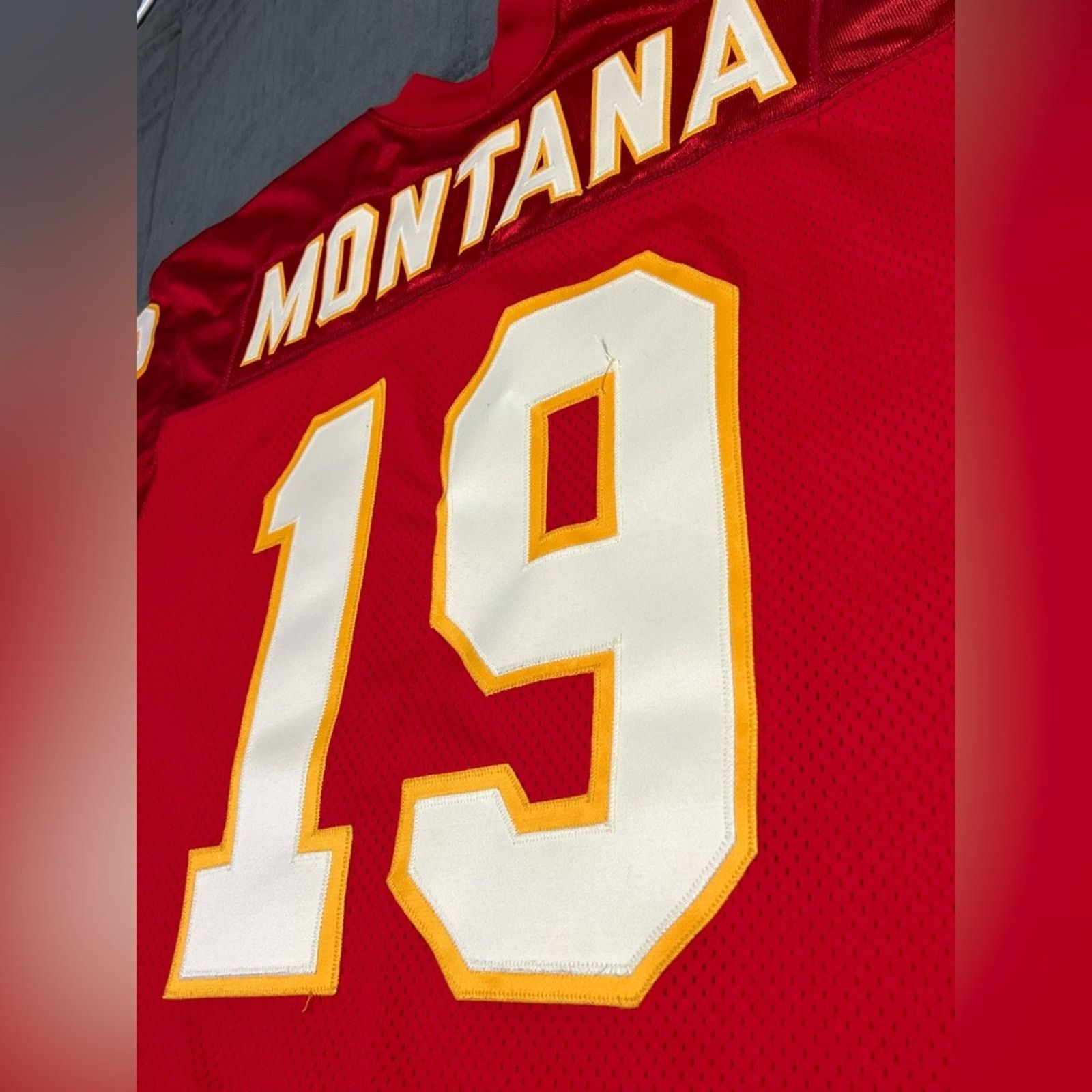 Wilson Wilson Pro Line Authentic #19 MONTANA Chiefs Jersey RARE Size US XL / EU 56 / 4 - 10 Thumbnail