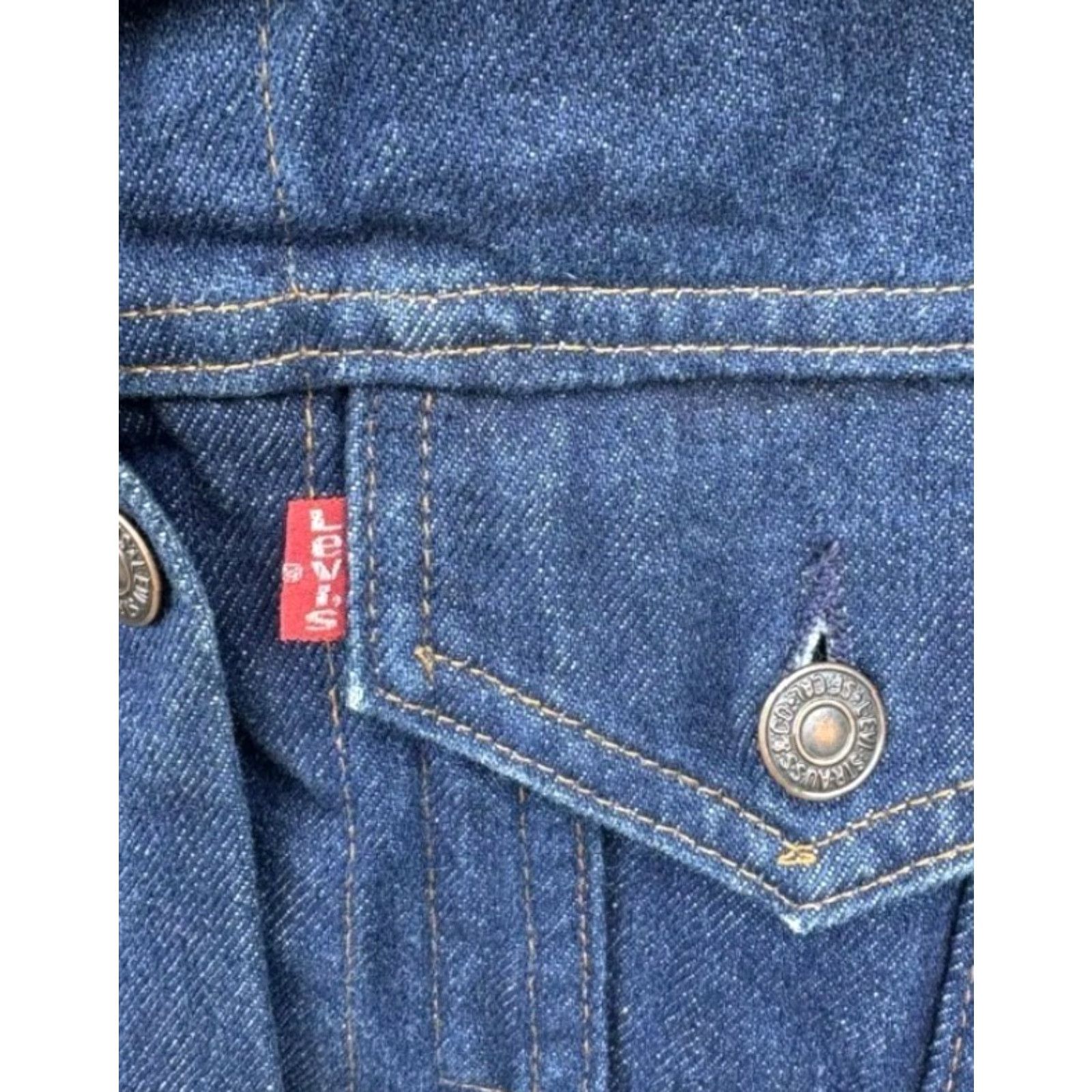 Denime VINTAGE Levi’s Denim Trucker Jacket Shirts Psychedelic Shrooms 70s 43 In Chest Blue Denim Regular Small USA Mens Size US S / EU 44-46 / 1 - 5 Thumbnail
