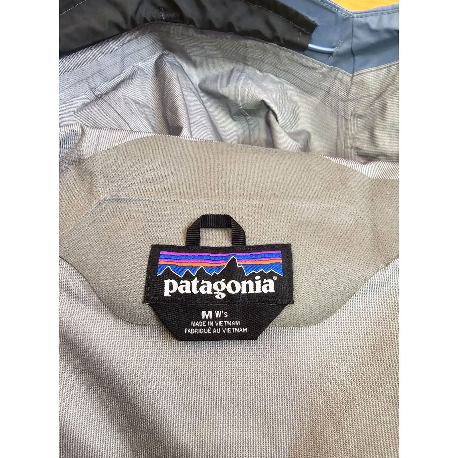 Patagonia VINTAGE Patagonia Torrentshell Parka Jacket Women’s SMALL Skyblue TorrenShell Size S / US 4 / IT 40 - 5 Thumbnail