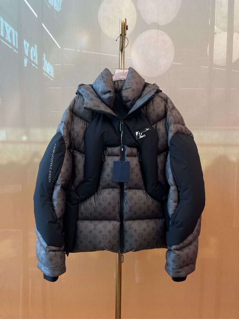 Louis Vuitton Louis Vuitton 2054 Warm Louis Vuitton down jacket Size US S / EU 44-46 / 1 - 1 Thumbnail