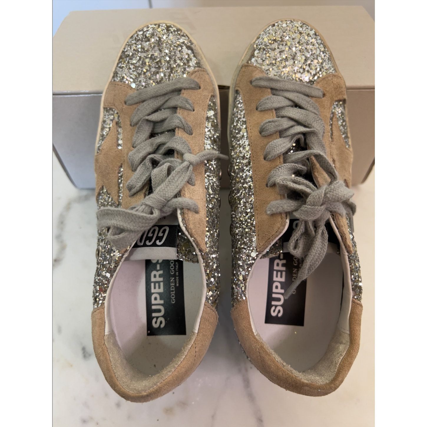 Golden Goose NWT GOLDEN GOOSE SUPERSTAR GLITTER SUEDE PLATINUM BEIGE SZ 6 Size US 6 / IT 36 - 4 Thumbnail