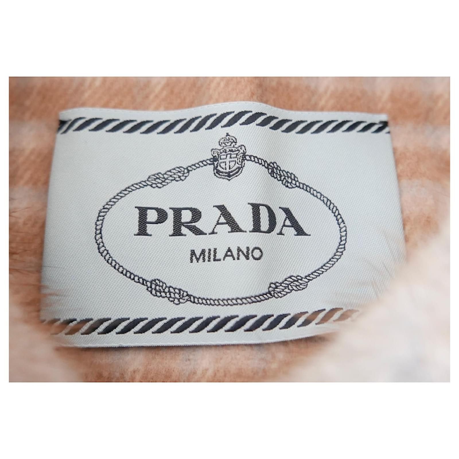 Prada Prada Fall 2015 Checked Wool Coat With Fur Collar Size M / US 6-8 / IT 42-44 - 7 Thumbnail