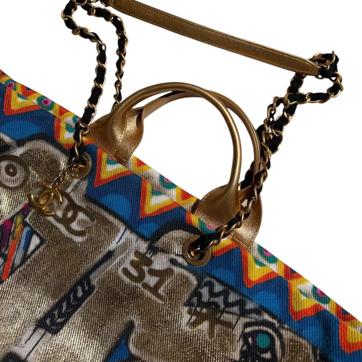 Chanel 2019 Graffiti XXL paris - new york tote Size ONE SIZE - 4 Thumbnail