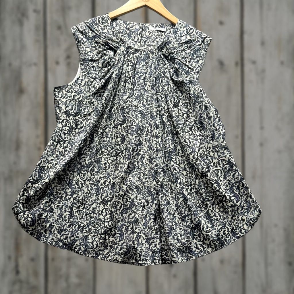 M.M.LaFleur MM.LaFleur Blouse Womens +1 Blue Floral Sleeveless Tunic Dress Shirt (Relaxed Fit) Womens Plus Size Size XS / US 0-2 / IT 36-38 - 1 Thumbnail
