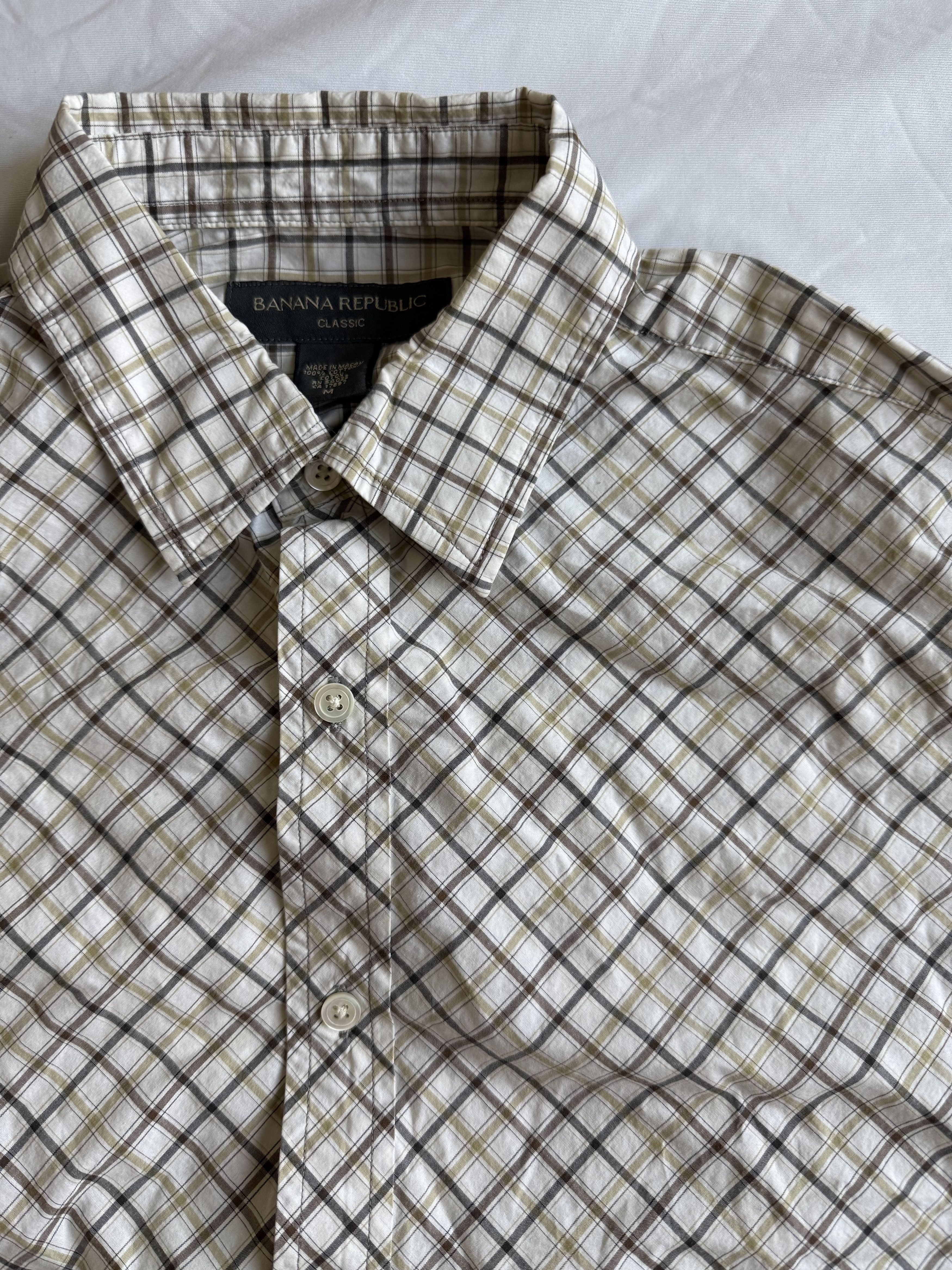 Banana Republic Banana Republic button up shirt medium classic fit $89.50 Size US M / EU 48-50 / 2 - 1 Thumbnail