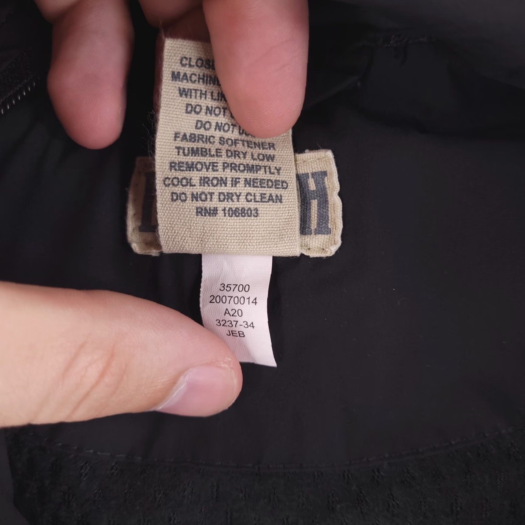 Vintage Duluth Jacket Womens Large Black Lightweight Gust-Off Mid-Length Zip Hooded Pockets Full Zip Basic Jacket Casual Travel Workwear Size L / US 10 / IT 46 - 6 Thumbnail