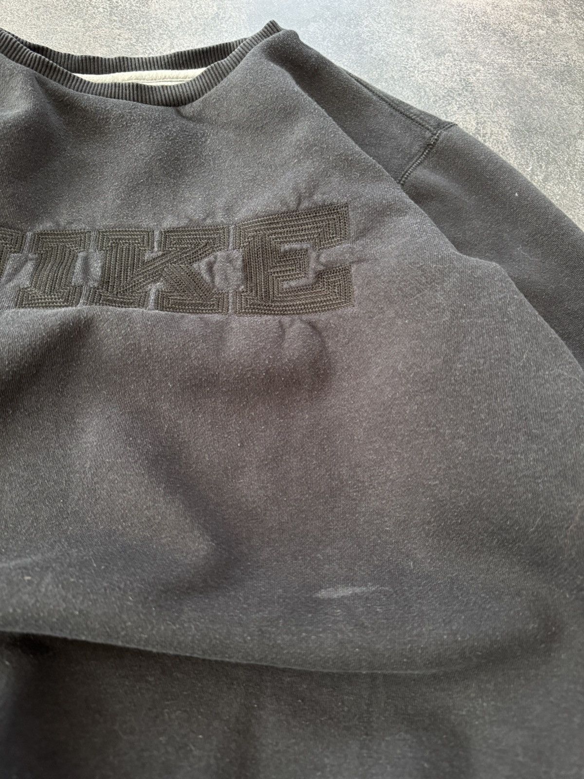 Nike Vintage Nike Big Logo Baggy Crewneck Sweatshirt y2k Size US M / EU 48-50 / 2 - 5 Thumbnail