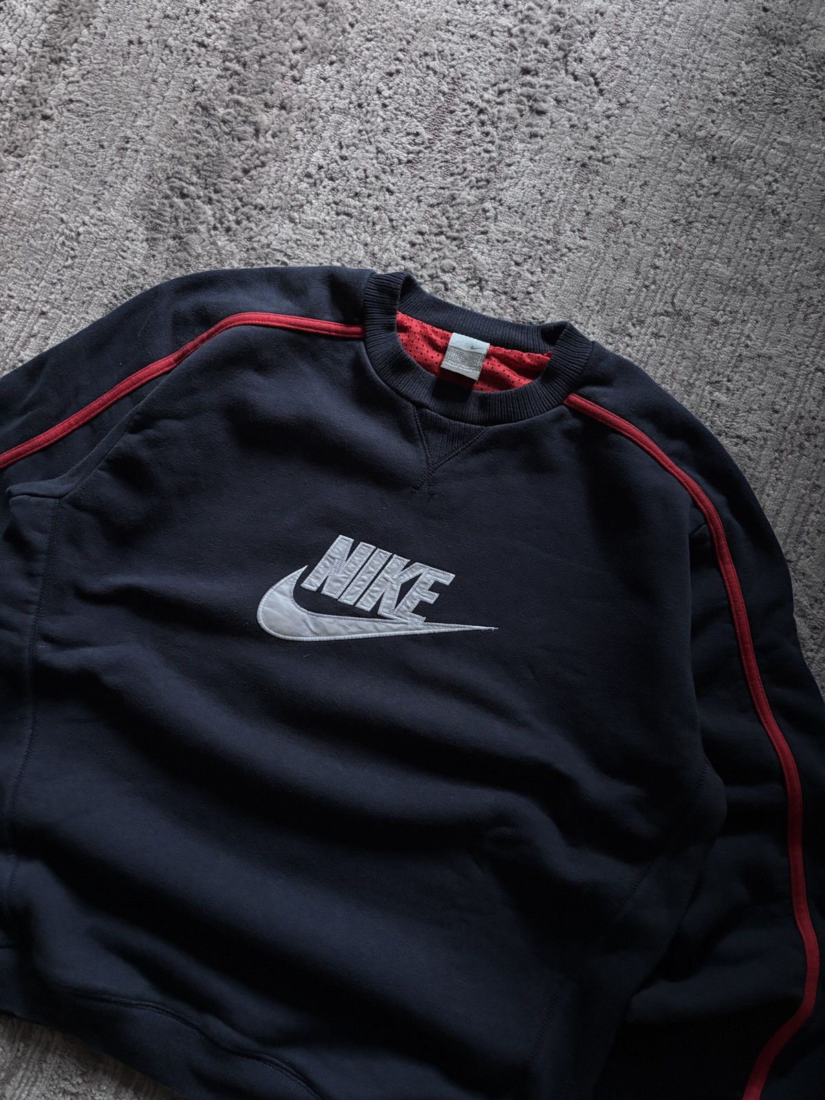 Nike Nike Vintage Streetwear Center Logo Sweatshirt Size US L / EU 52-54 / 3 - 2 Thumbnail