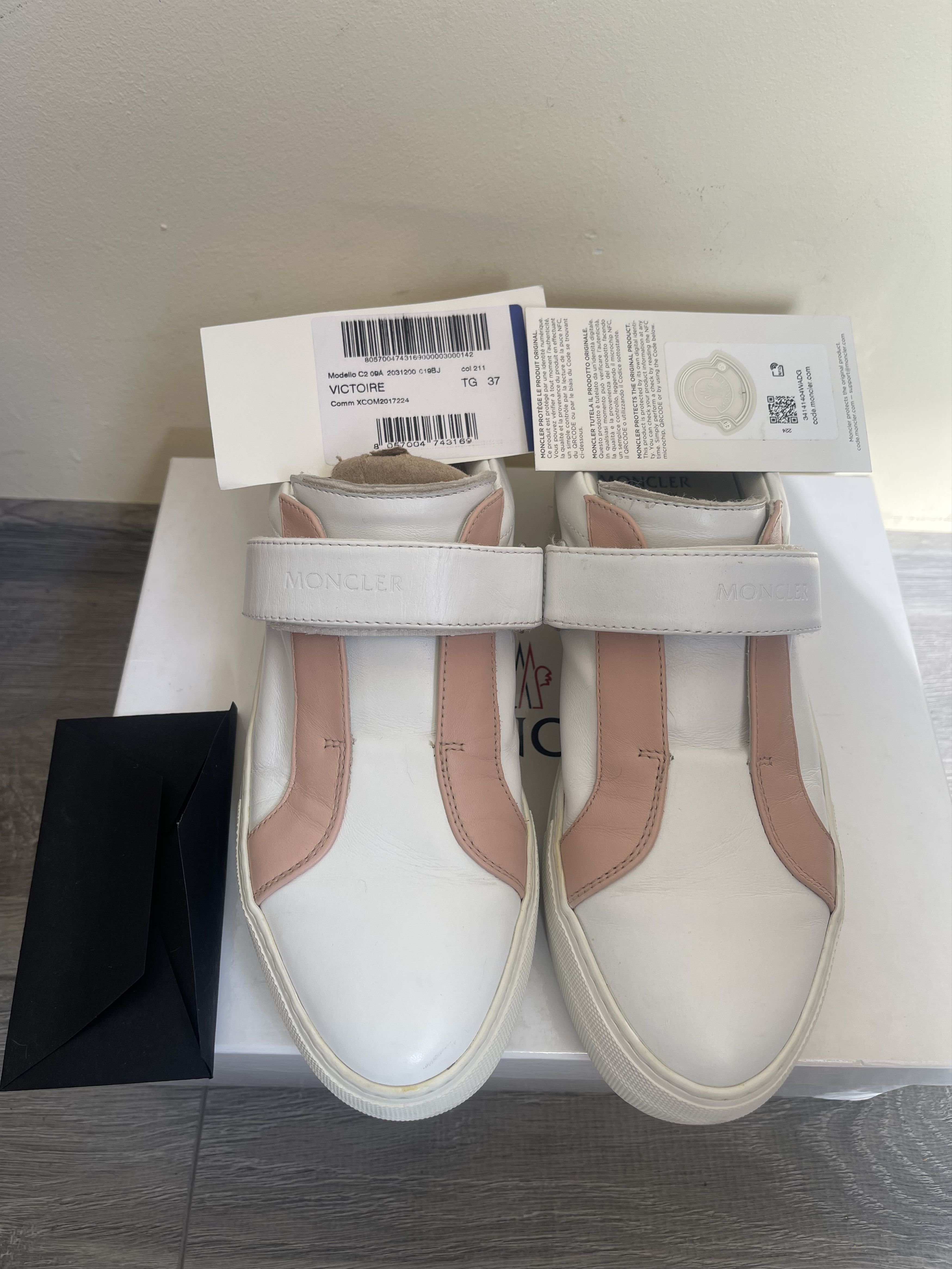 Moncler Moncler Victoire sneakers Size US 7 / IT 37 - 1 Thumbnail