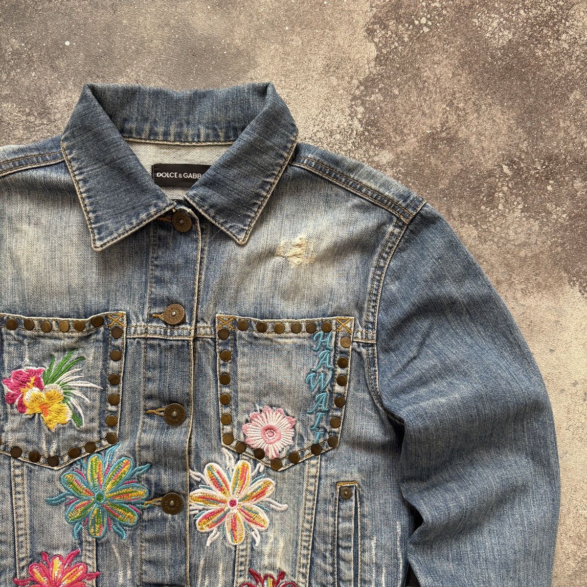 Dolce & Gabbana D&G Dolce & Gabbana Vintage Embroidered Floral Denim Jacket Size S / US 4 / IT 40 - 6 Thumbnail