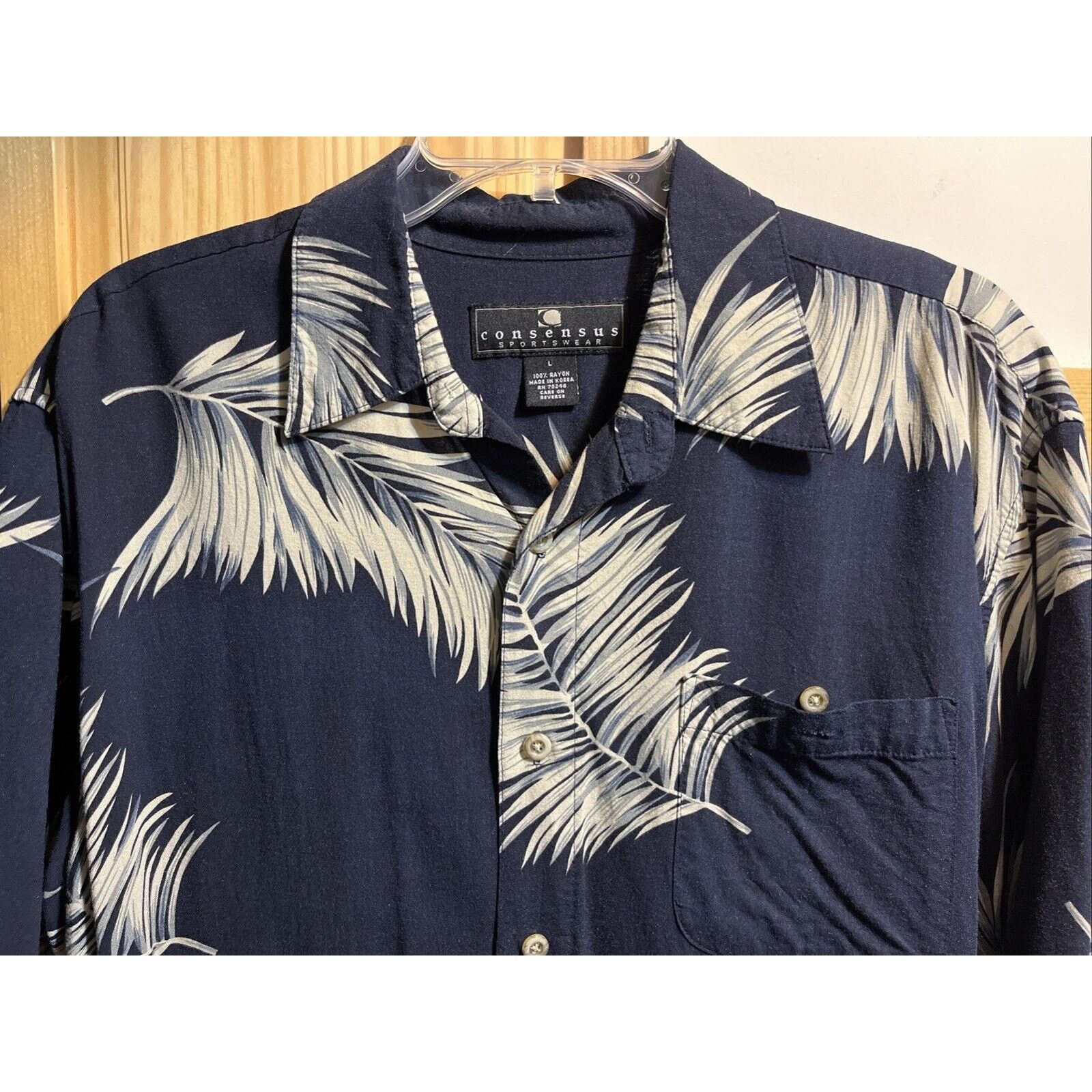 Consensus Sportswear VTG Consensus Sportswear Men’s Rayon Shirt L Blue Floral SS Size US L / EU 52-54 / 3 - 4 Thumbnail