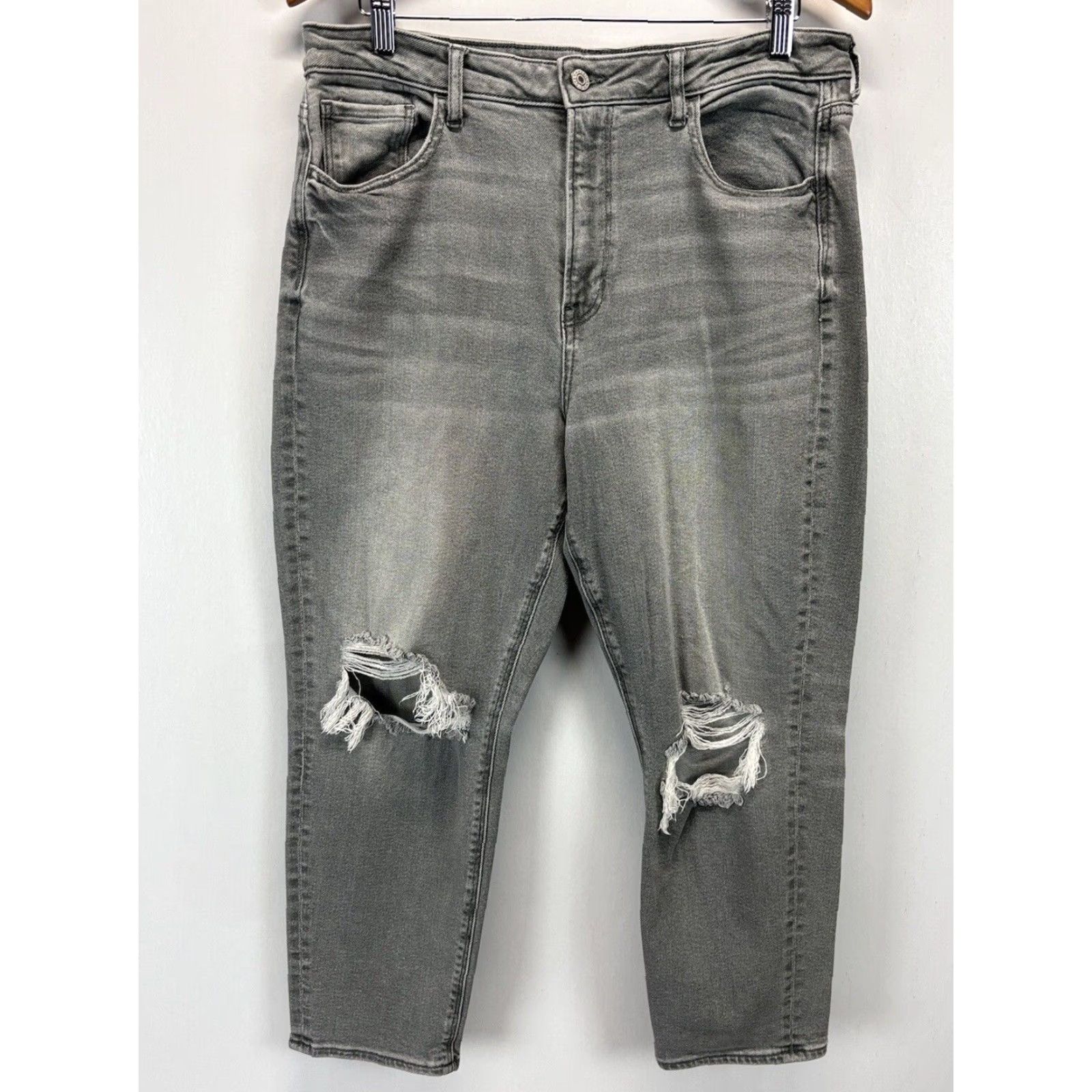 American Eagle Outfitters VINTAGE American Eagle Mom Jeans Short 14 Gray Green Distressed Women’s Jeans Size 36" / US 14 / IT 50 - 2 Thumbnail