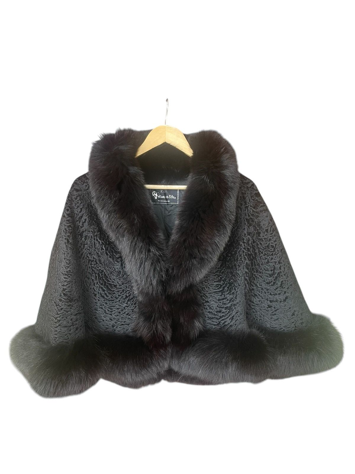 Designer × Japanese Brand × Vintage Very rare ALL BLACK FUR SHOULDER CAPE from FIANCESSE FUR Size ONE SIZE - 1 Thumbnail