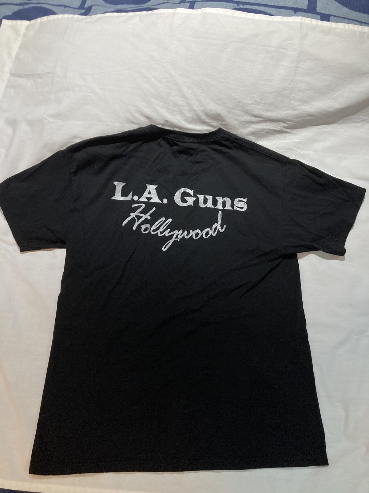 Alstyle L.A. Guns Hollywood California T-shirt, Men’s size large Size US L / EU 52-54 / 3 - 4 Thumbnail