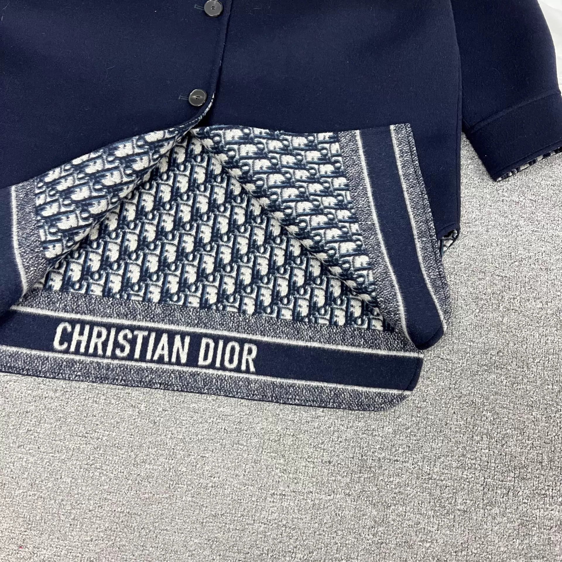 Dior Dior navy blue cashmere oblique print coat size 38 mint Size S / US 4 / IT 40 - 3 Thumbnail