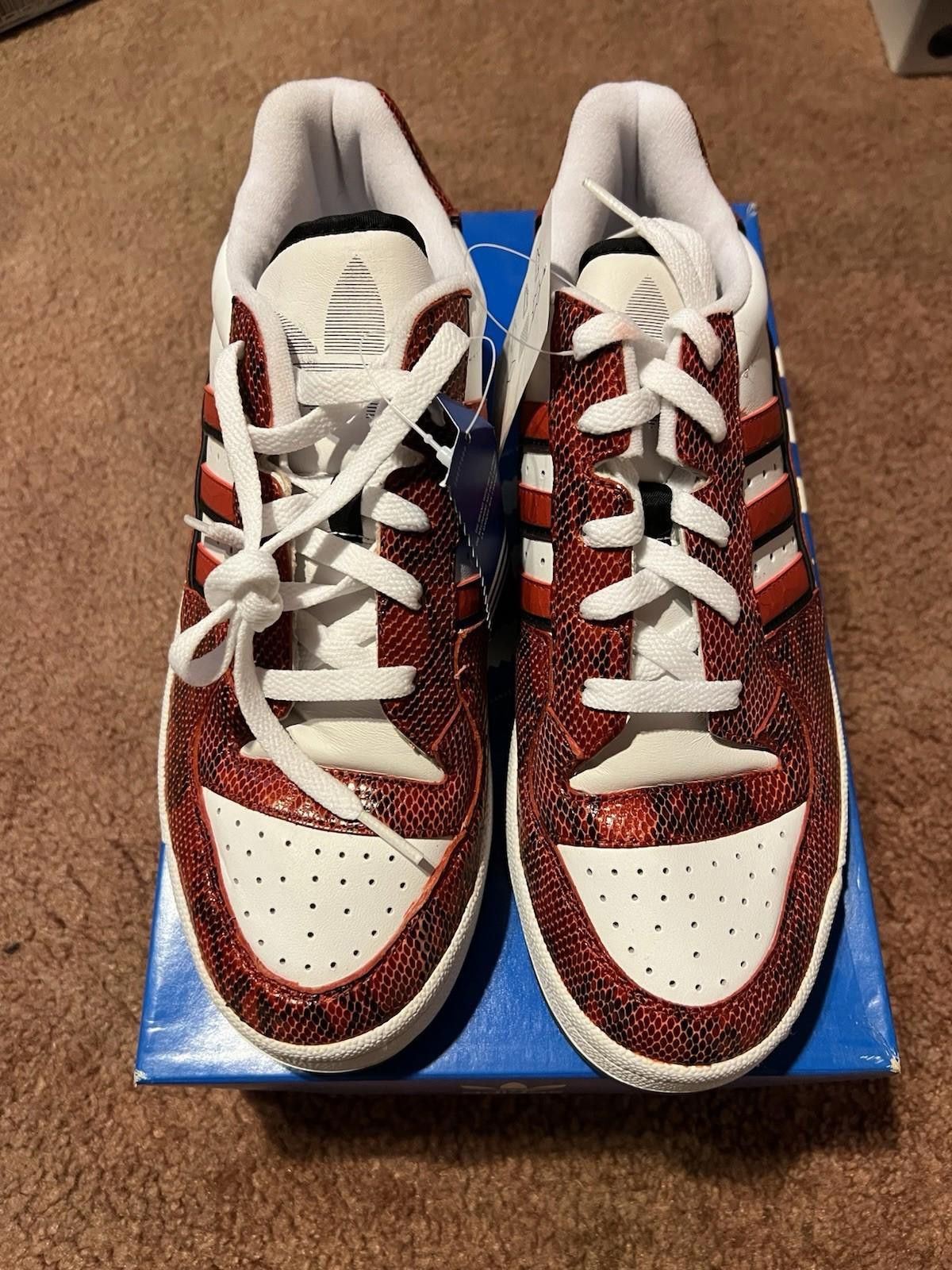Adidas 2004 adidas Fleetwood Lo Red Snakeskin 538831 US11 Size US 11 / EU 44 - 2 Thumbnail
