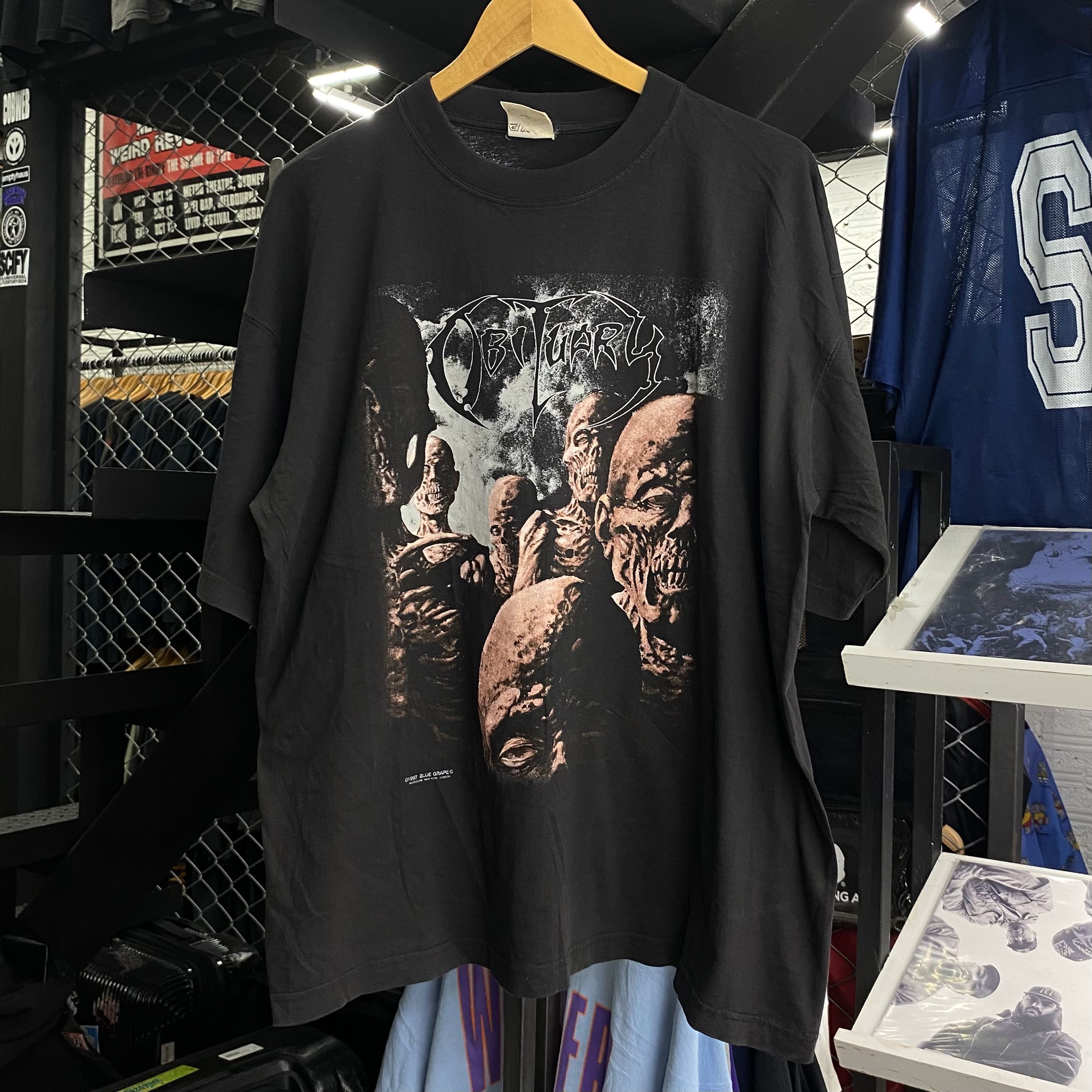 Band Tees OBITUARY Back From The Dead Vintage 1997 Shirt Size US XL / EU 56 / 4 - 1 Thumbnail