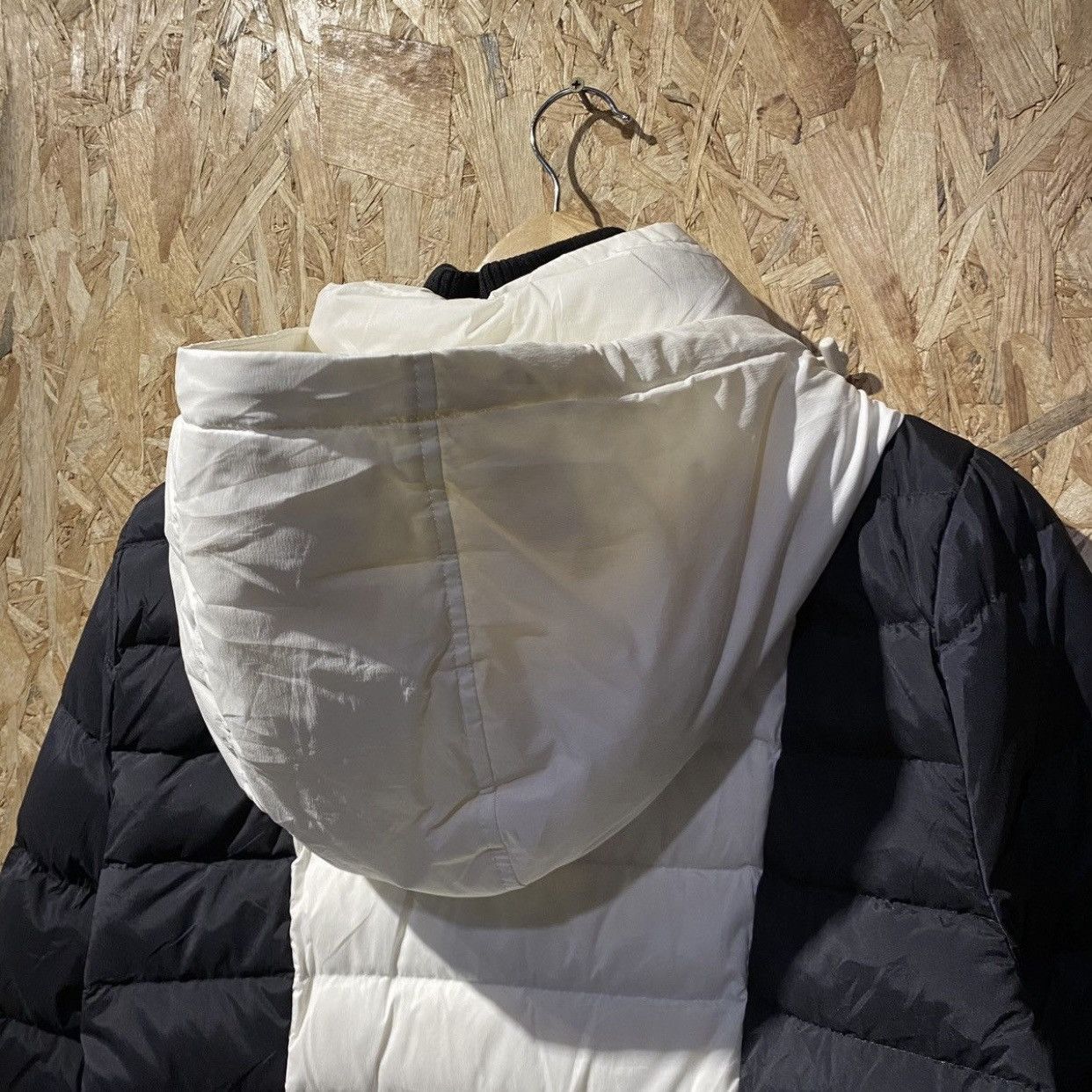 Theory × Uniqlo XSmall Theory Uniqlo White/Black Light Puffer Jackets Size US XS / EU 42 / 0 - 12 Thumbnail