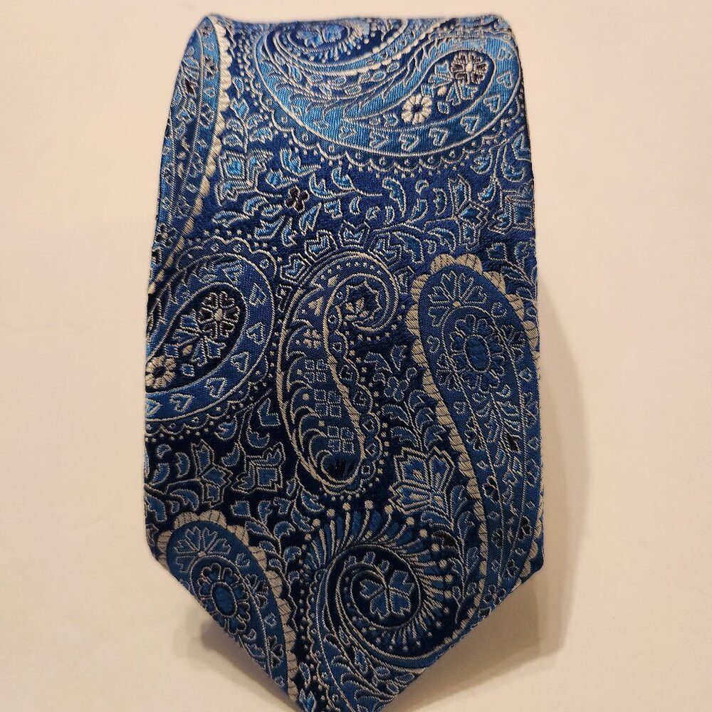 Saks Fifth Avenue saks fifth avenue men's new 100%silk tie 3 1/4"x62" Size ONE SIZE - 1 Thumbnail