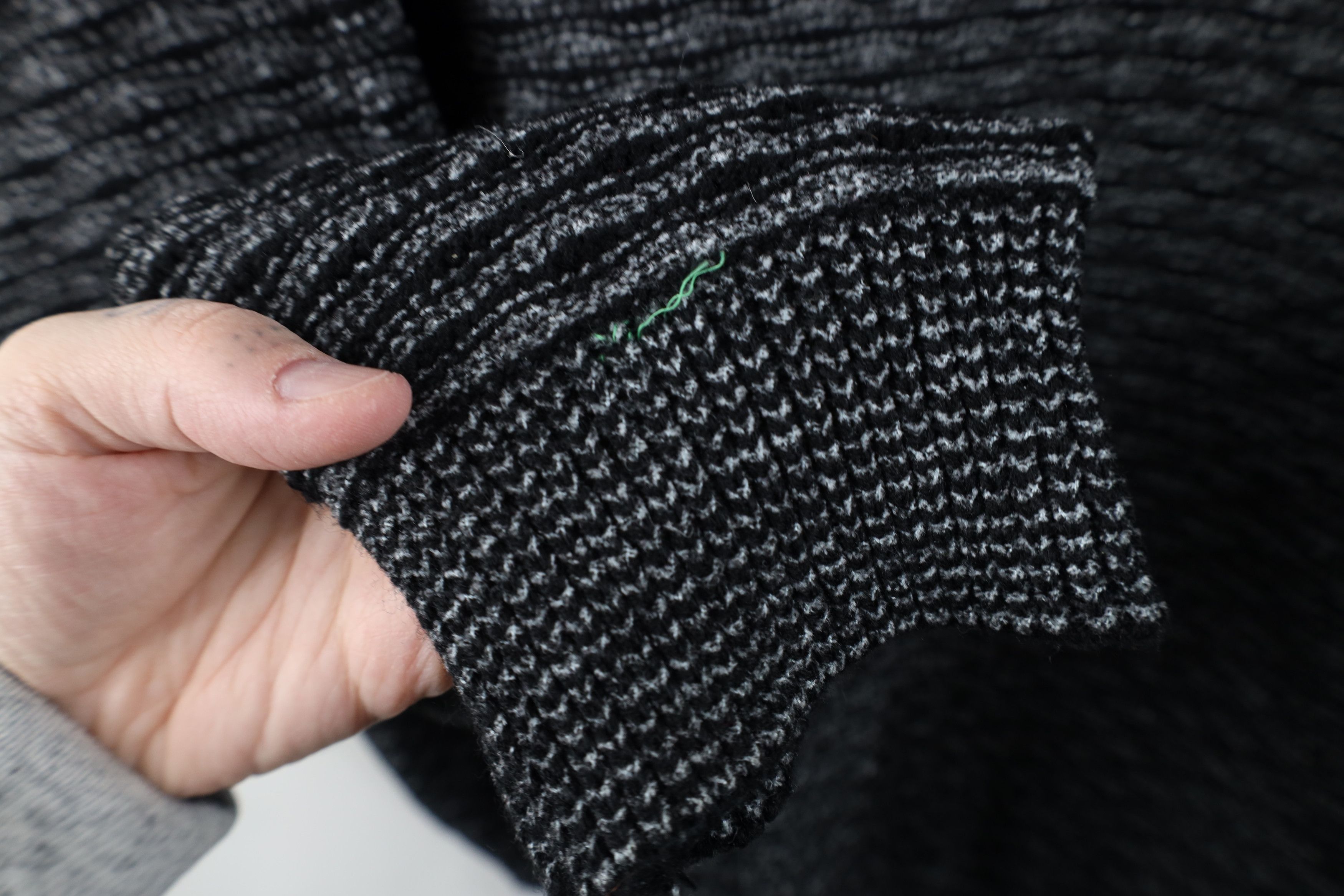 Vintage Vintage 90s Streetwear Ribbed Knit V-Neck Sweater Black Size US XXL / EU 58 / 5 - 6 Thumbnail