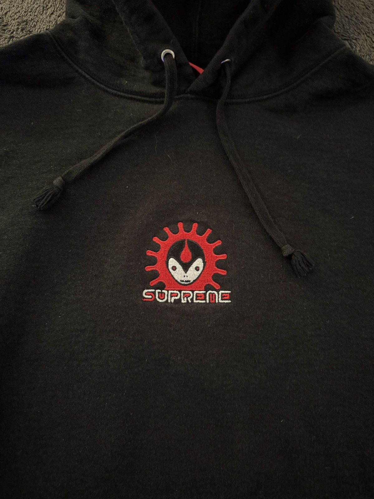 Supreme Supreme Vampire Hooded Sweatshirt Size US M / EU 48-50 / 2 - 2 Thumbnail