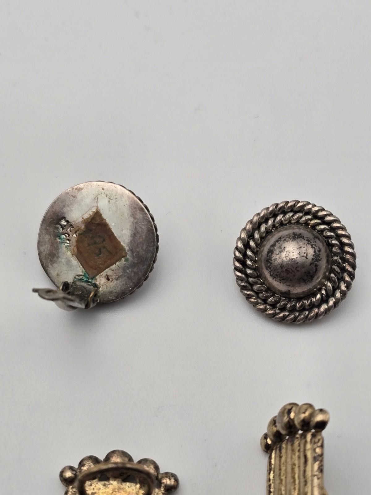 Other 8 Pairs Vintage Artisan & Signed Sterling Silver Earrings Size ONE SIZE - 4 Thumbnail