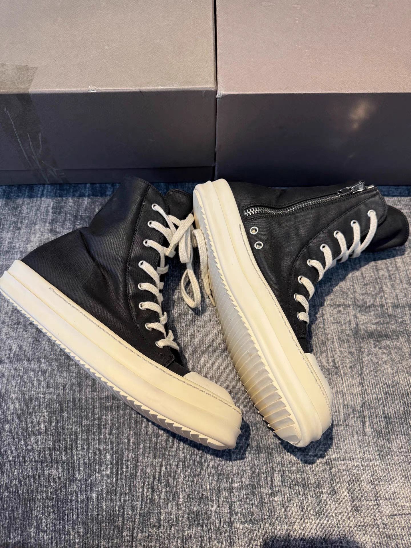 Rick Owens Rick Owens DRKSHDW Waxed Big Converse Size US 9 / EU 42 - 6 Thumbnail
