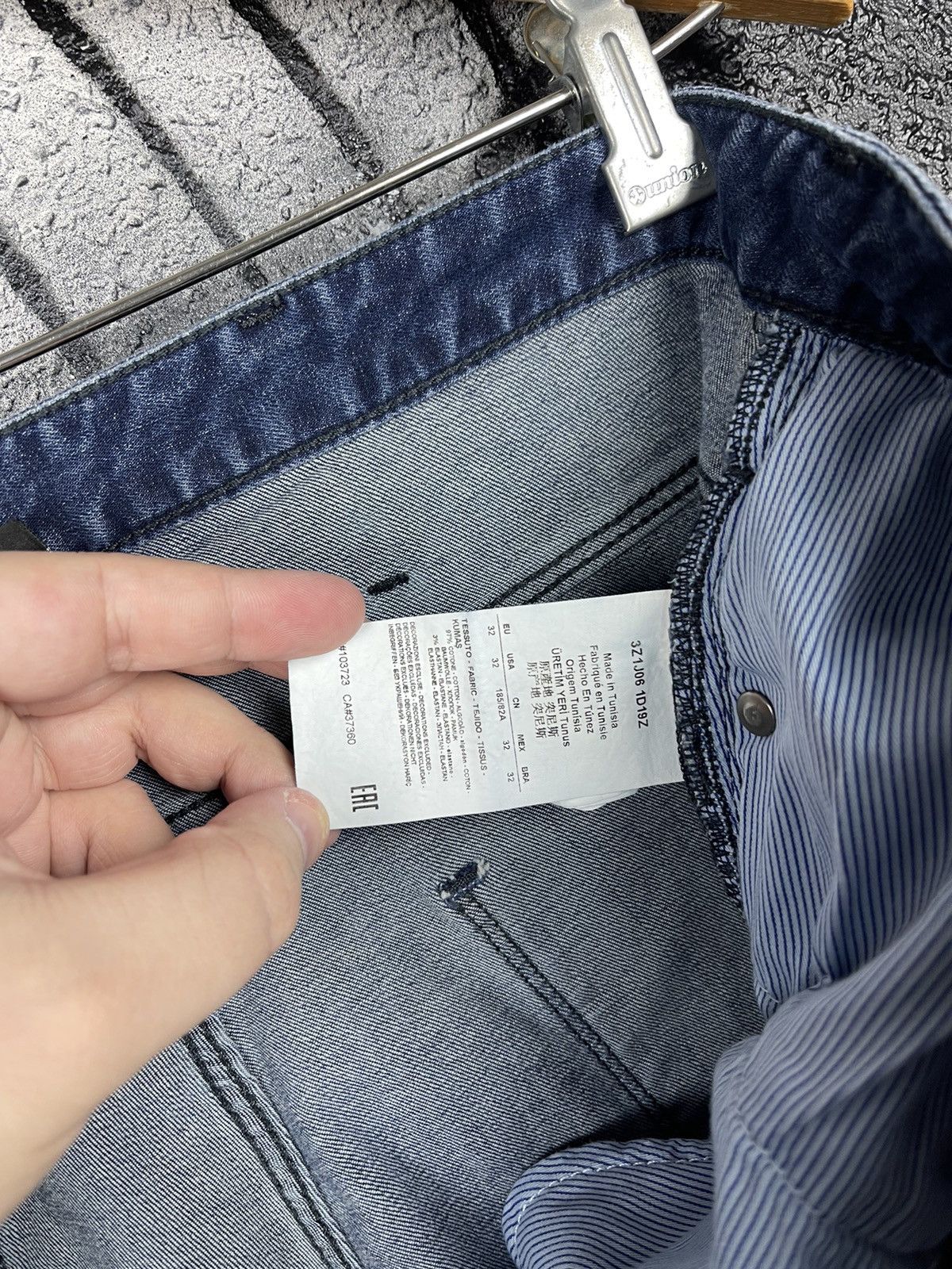 Emporio Armani Emporio Armani 9.5 oz. Slim Fit Blue Denim Jeans Size W32 Size US 32 / EU 48 - 17 Thumbnail