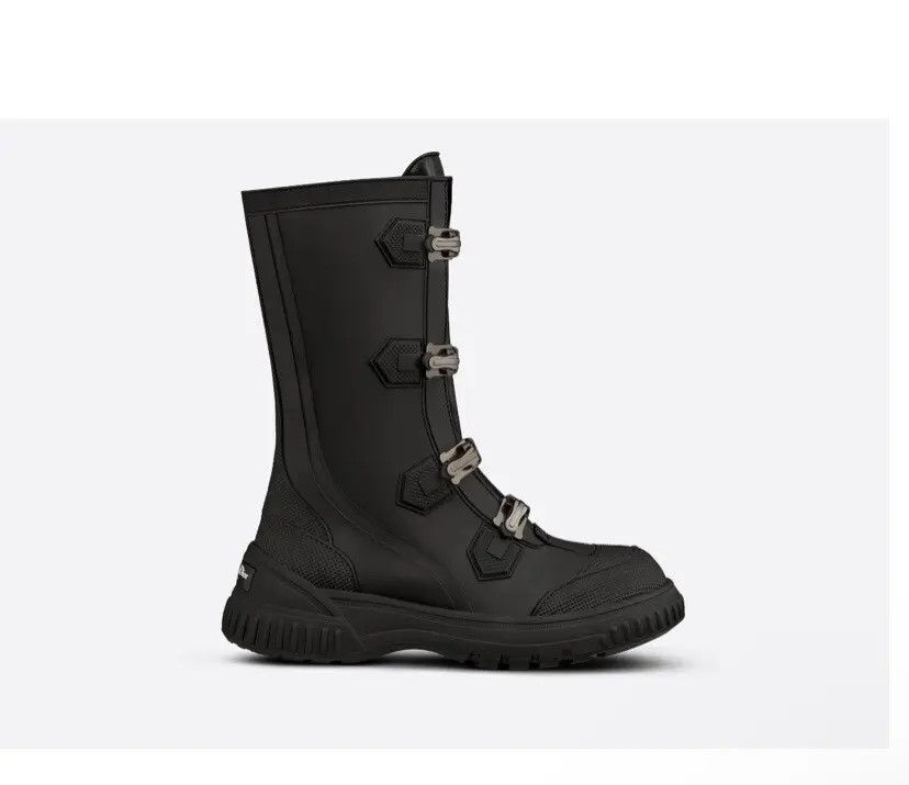 o1bcso1str0524 Ankle Boots in Black
